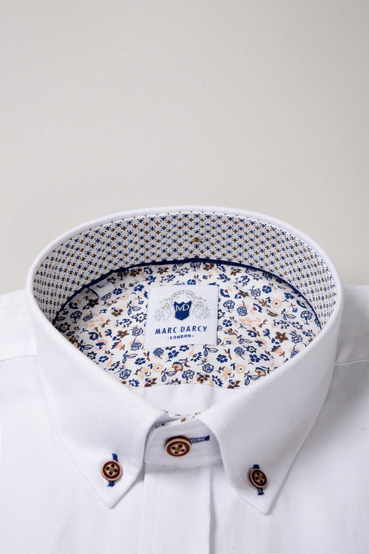 CHARLIE Men's White Oxford Shirt with Tan Buttons - Classic Casual Button Down Shirt for Office, Business & Everyday Wear