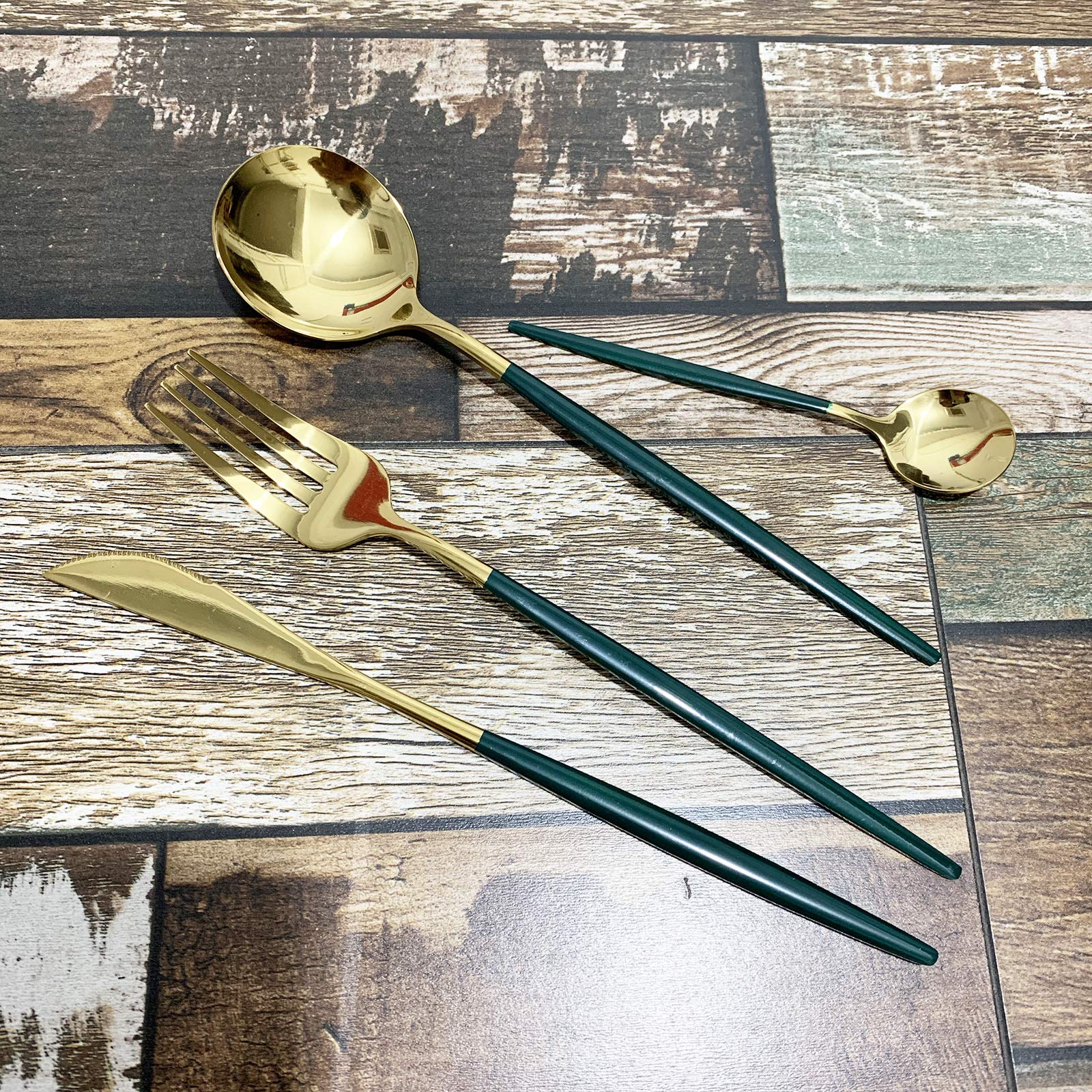 Premium Gugrida 24-Piece Silverware Set - 18/10 Stainless Steel Flatware with Mirror Finish in Elegant Green Gold | Durable Reusable Cutlery for Dinner Parties, Restaurants & Everyday Dining (Service for 6) | Perfect for Family Gatherings, Weddings & Formal Occasions