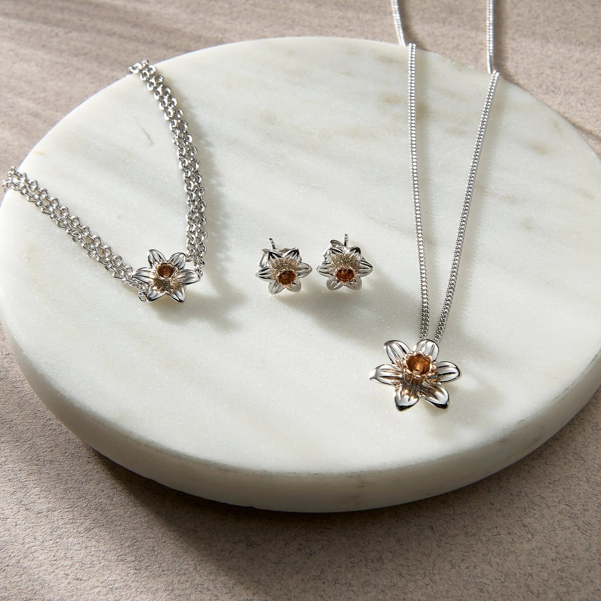 Clogau Sterling Silver Daffodil Earrings for Women - Elegant Flower Design Dangle Earrings - Perfect for Weddings, Parties & Everyday Wear