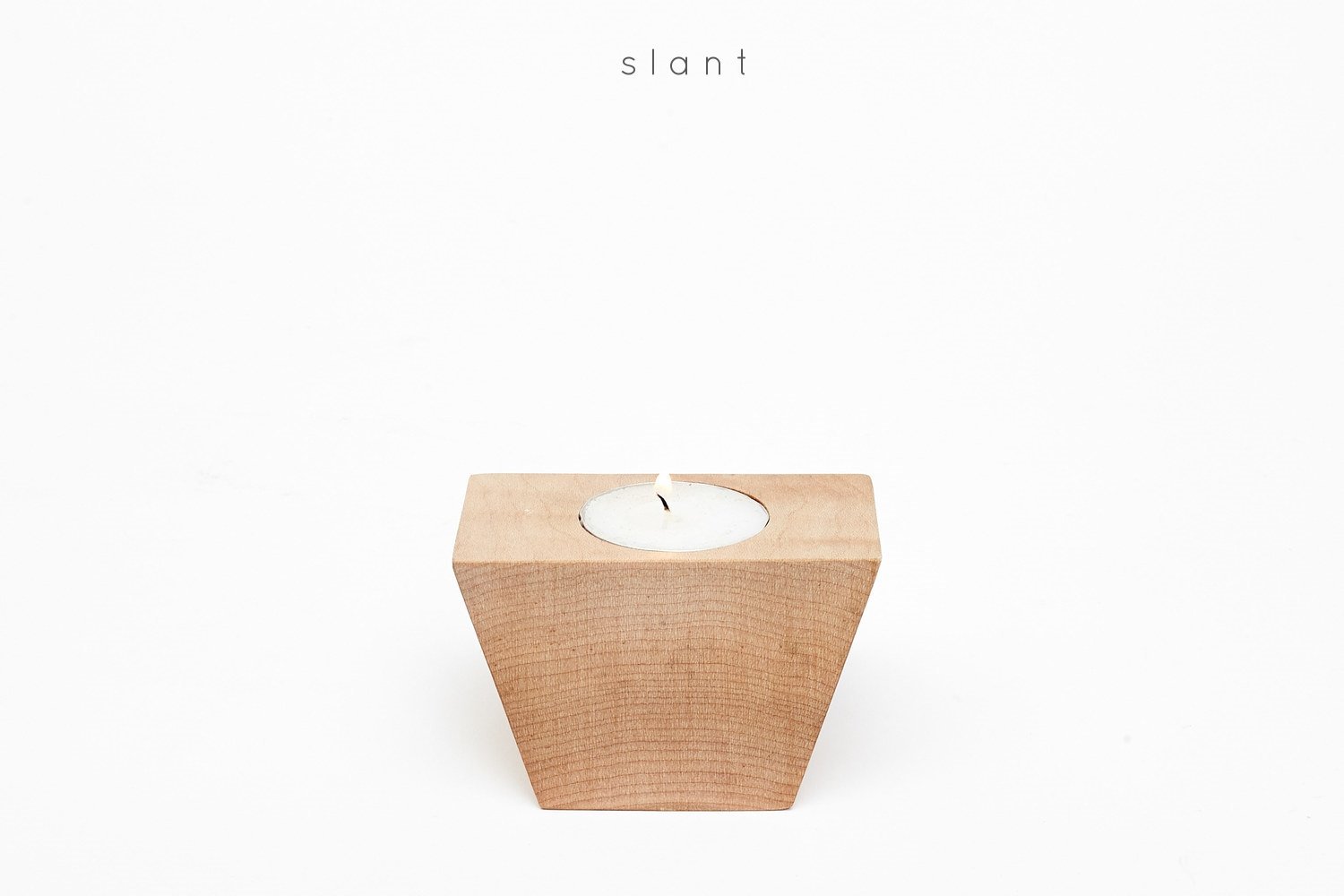Elegant Maple Leaf Tea Light Candle Holder - Rustic Home Decor for Fall, Thanksgiving & Wedding Centerpieces - Perfect for Cozy Evenings & Romantic Ambiance