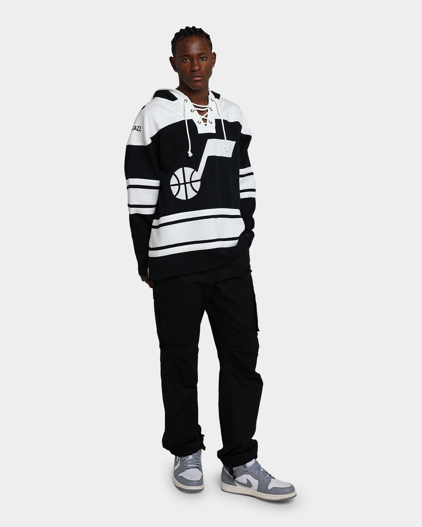47 Brand Utah Jazz Superior Lacer Hoodie - Men's NBA Basketball Pullover Sweatshirt (Jet Black) - Perfect for Game Day, Casual Wear & Street Style