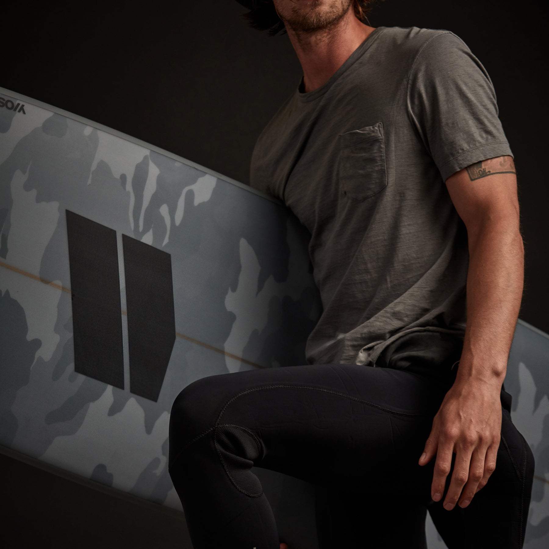 YOSEMITE Camo Longboard - 41 Inch Skateboard for Adults & Teens - Durable Grey Camouflage Design - Perfect for Cruising, Commuting & Downhill Riding