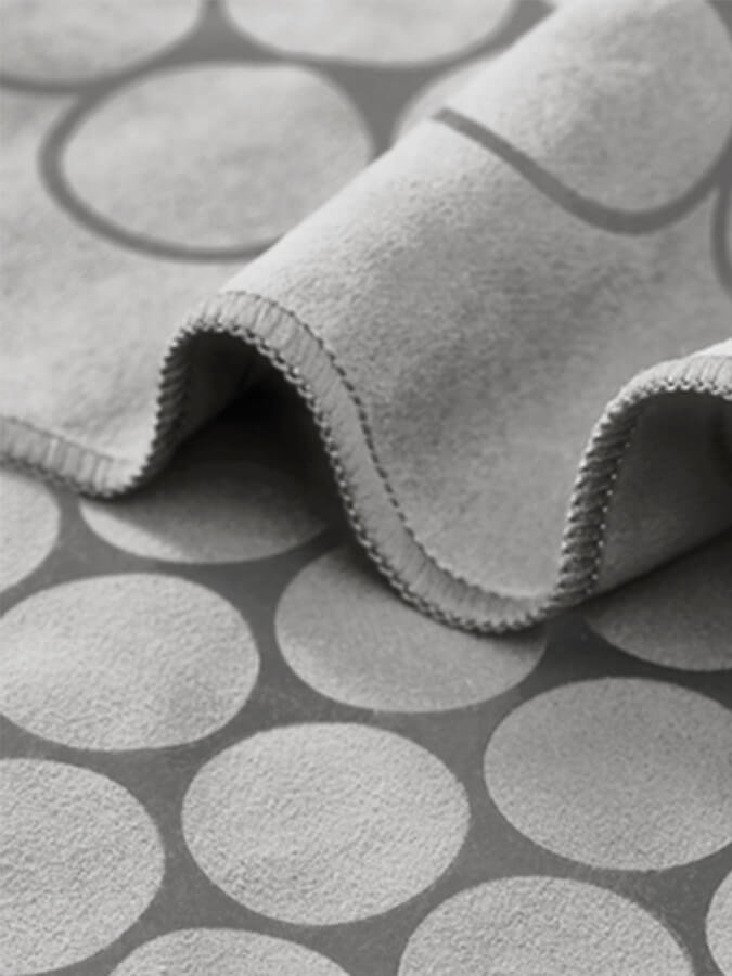 Non-Slip Agoy Gecko Touch Yoga Towel - Ultra Absorbent & Eco-Friendly for Hot Yoga, Pilates & Workouts - Perfect for Grip & Sweat Control in Studios or Home Gym
