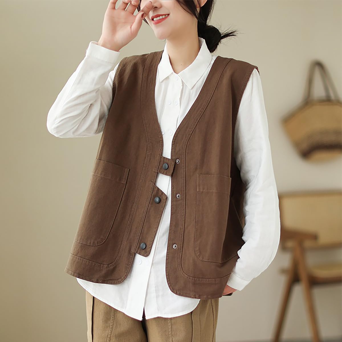 Women's Oversized Denim Vest - V Neck Sleeveless Button Down Retro Cargo Jacket for Spring & Summer 2024 | Lightweight Casual Coat for Streetwear, Layering & Outdoor Fashion