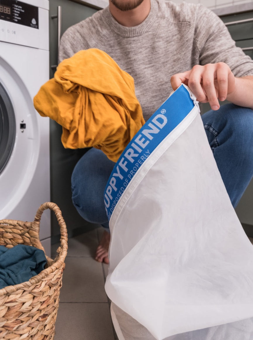 Guppyfriend Microplastic Filtering Laundry Bag - Eco-Friendly Washing Bag for Delicates & Synthetic Fabrics | Reduce Microfiber Pollution in Washing Machines for Activewear, Swimwear & Gym Clothes