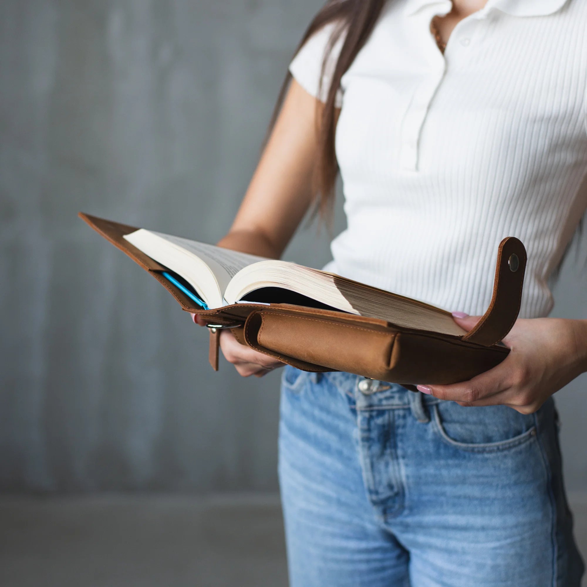 Premium Bible Bag with Adjustable Shoulder Strap - Durable & Stylish Church Bag for Sunday Service, Bible Study & Travel