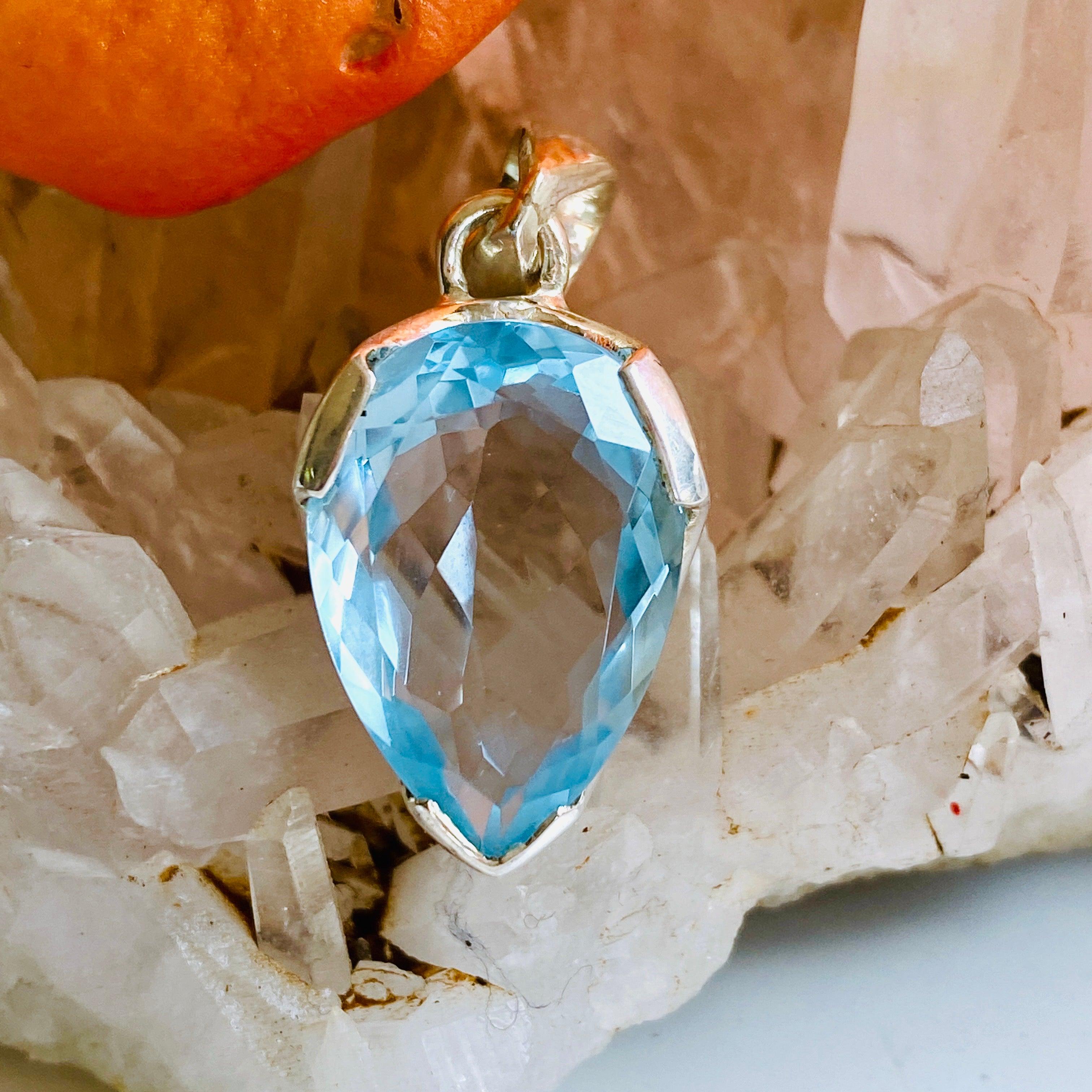 Blue Topaz Teardrop Faceted Pendant Necklace KPGJ3024 - Elegant Jewelry Gift for Women, Perfect for Weddings, Parties & Special Occasions