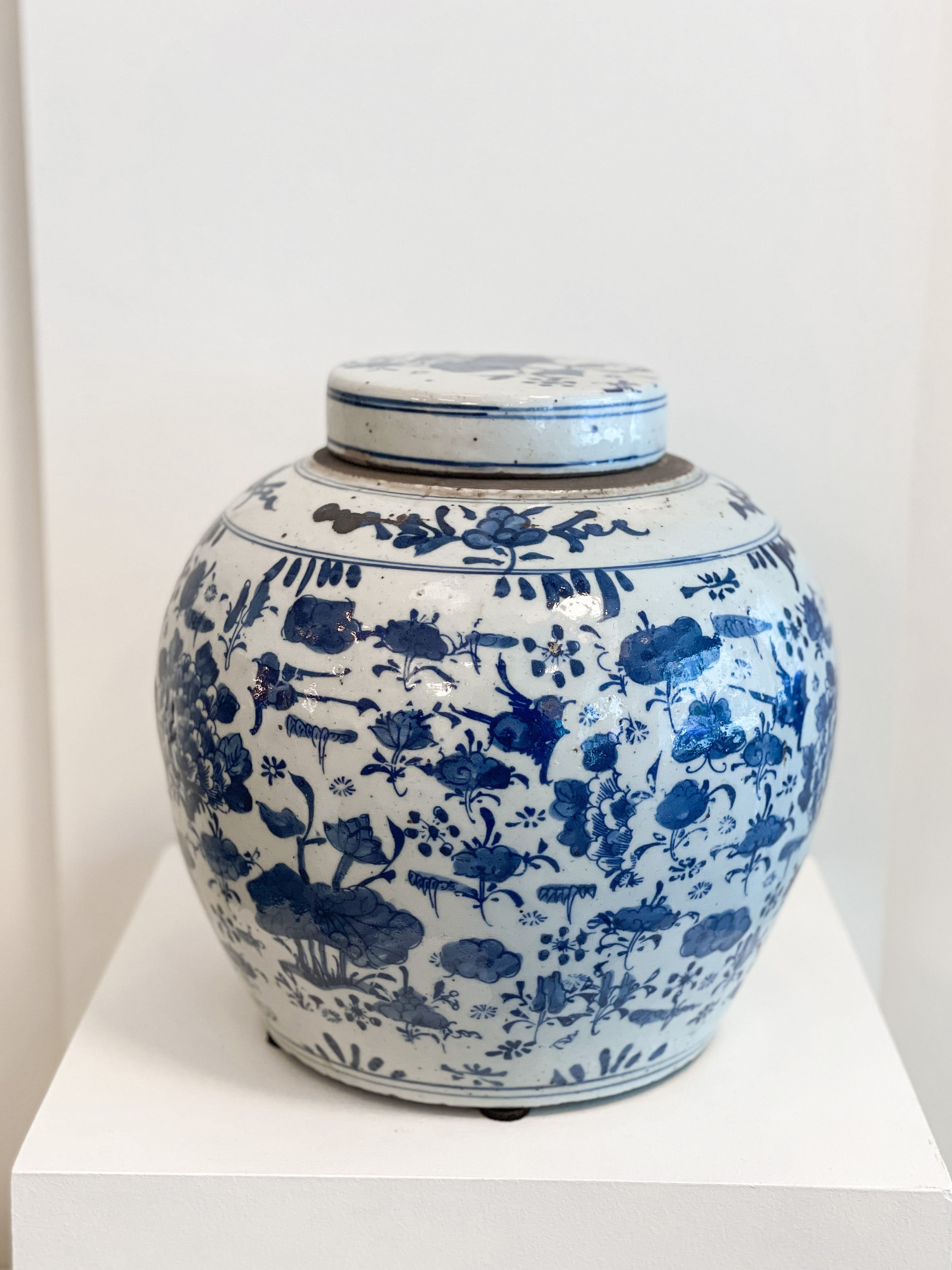 Blue and White Butterfly Garden Lidded Pot - Decorative Ceramic Planter for Indoor/Outdoor Plants, Flowers, and Succulents - Perfect for Patio, Balcony, and Home Decor