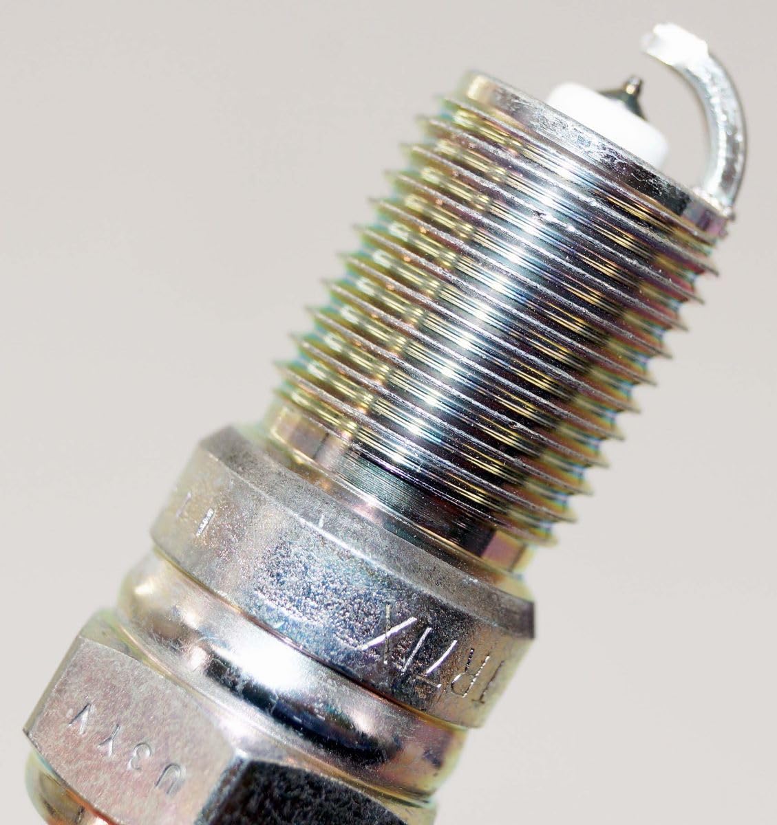 NGK Iridium IX Spark Plugs TR7IX #3690 - Set of 6 - High Performance Spark Plugs for Cars, Trucks & SUVs - Ideal for Racing, Off-Road & Daily Driving