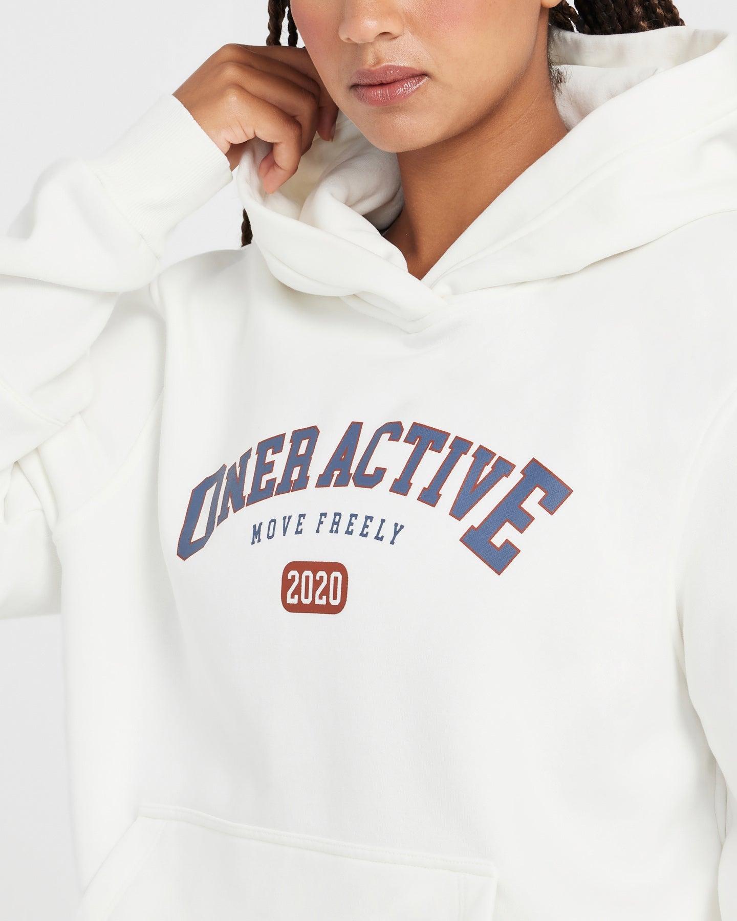 Oversized Club Hoodie for Men & Women - Off White | Trendy Streetwear & Casual Wear for Everyday Comfort