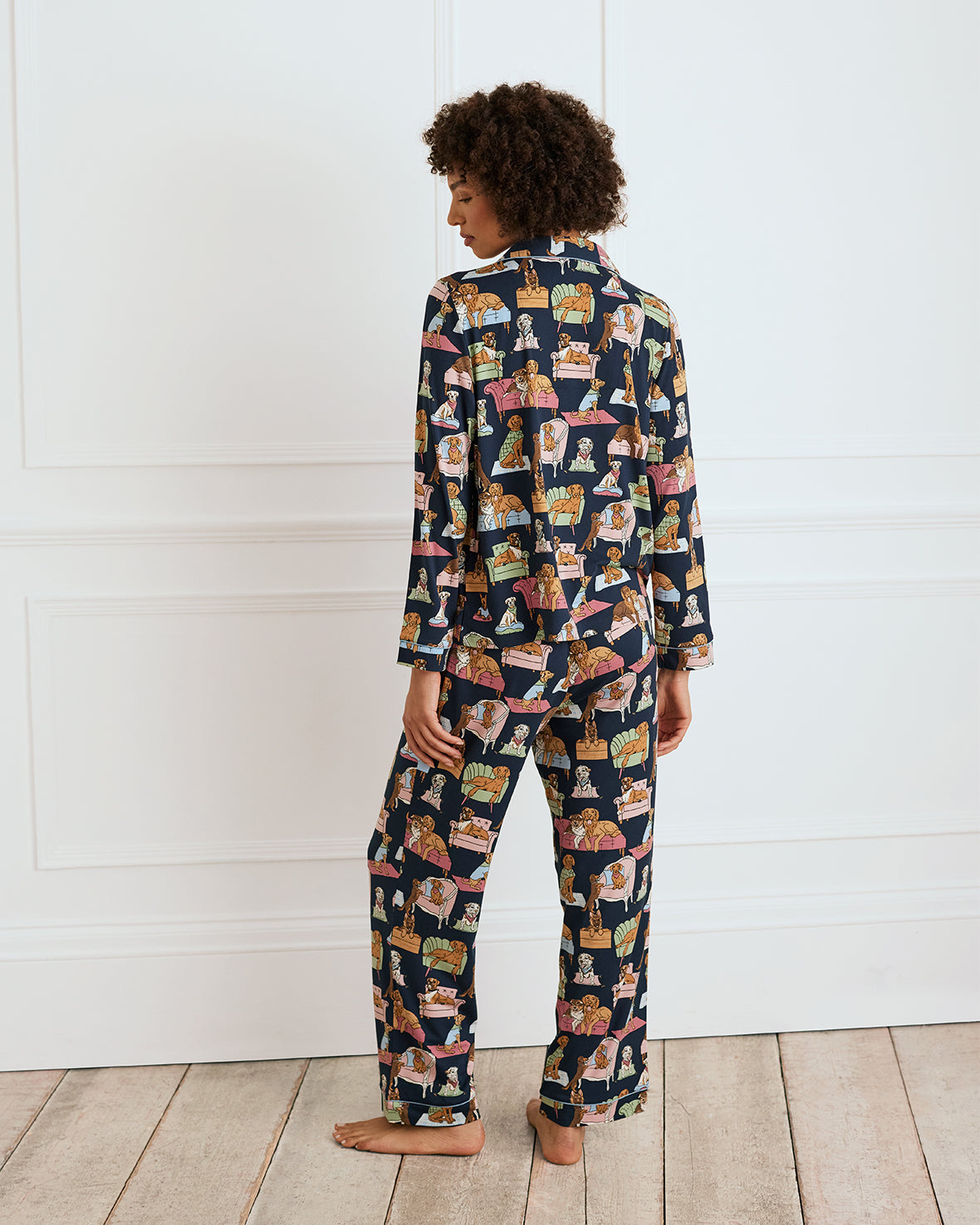 Dog Print Long Sleeve Pajama Set for Women - Cozy Sleepwear for Cold Nights & Relaxing at Home