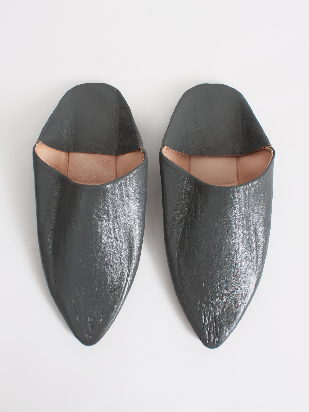 Authentic Moroccan Leather Babouche Slippers - Handmade Pointed Toe Comfortable House Shoes for Men & Women - Perfect for Home, Lounge & Cultural Fashion (Charcoal Grey)