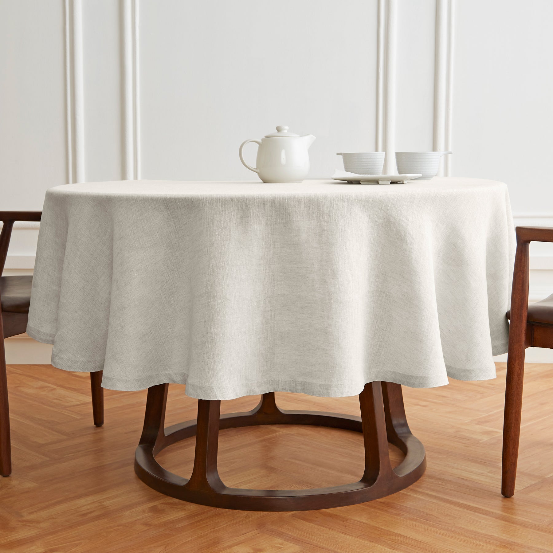 Sonoma Round Tablecloth - Premium Cotton Fabric for Dining & Parties - Perfect for Holiday Gatherings, Weddings & Home Decor