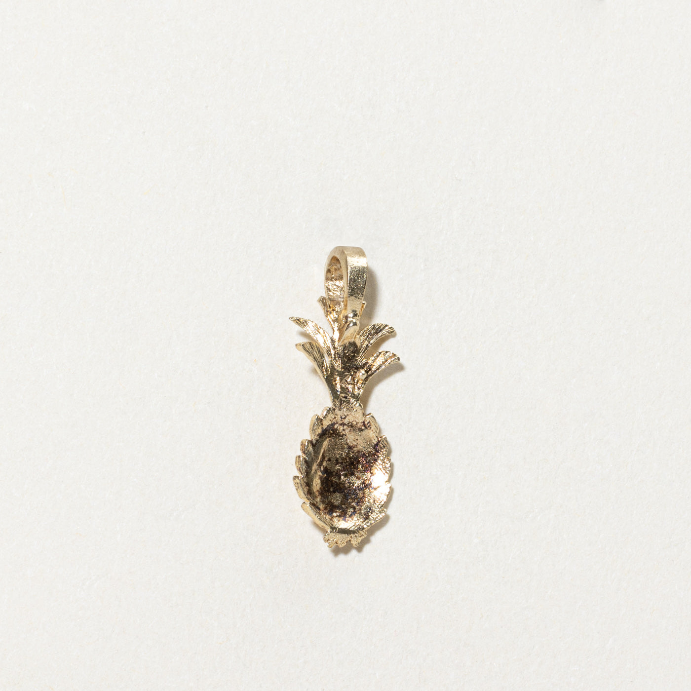 14K Yellow Gold Pineapple Charm Pendant Necklace - Dainty Jewelry for Women, Gift for Her - Perfect for Summer, Beach, and Tropical Themed Outfits