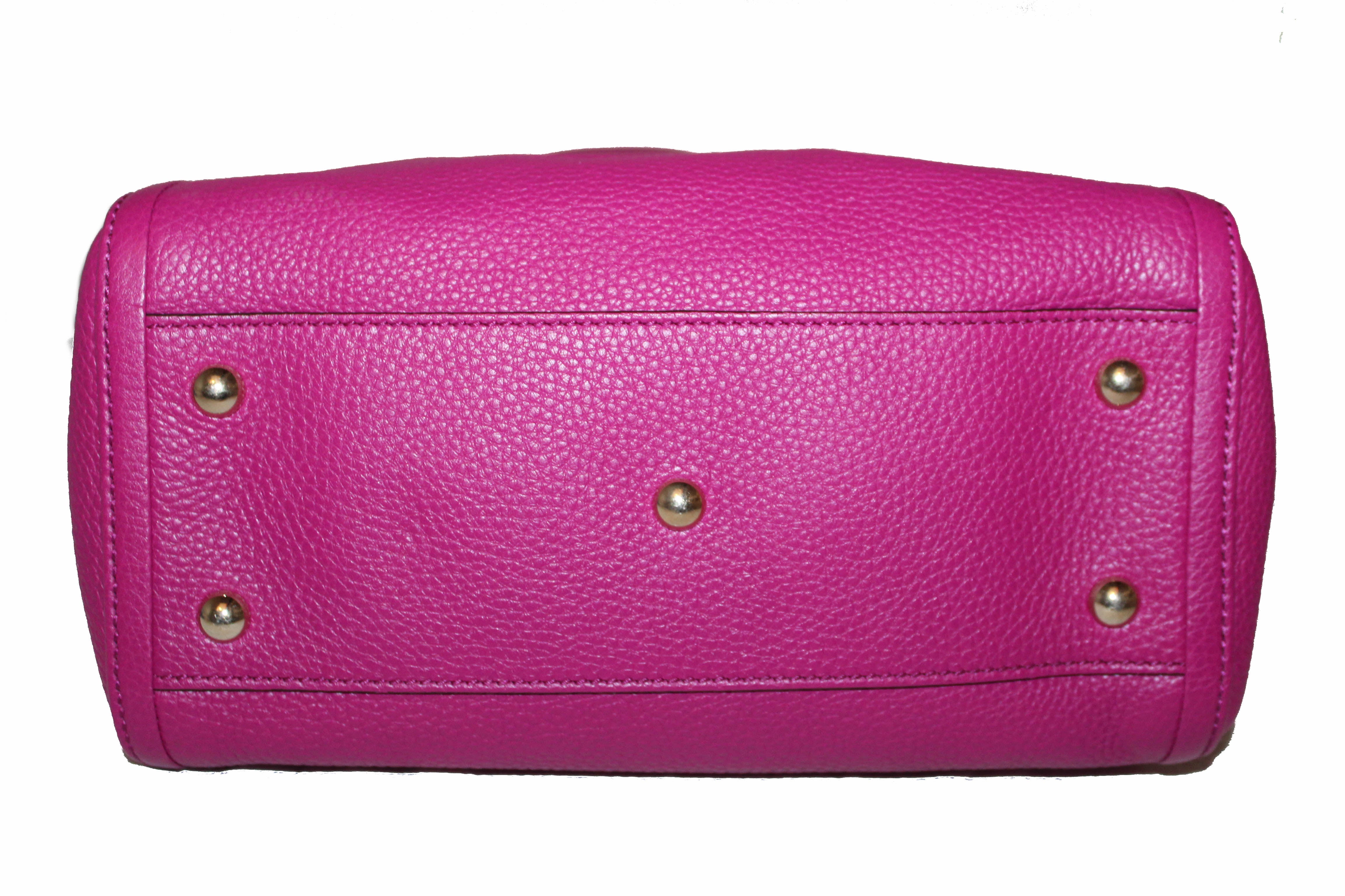 Authentic Gucci Magenta Soho Convertible Leather Small Shoulder Bag for Women | Luxury Crossbody Purse | Perfect for Date Night, Shopping & Travel