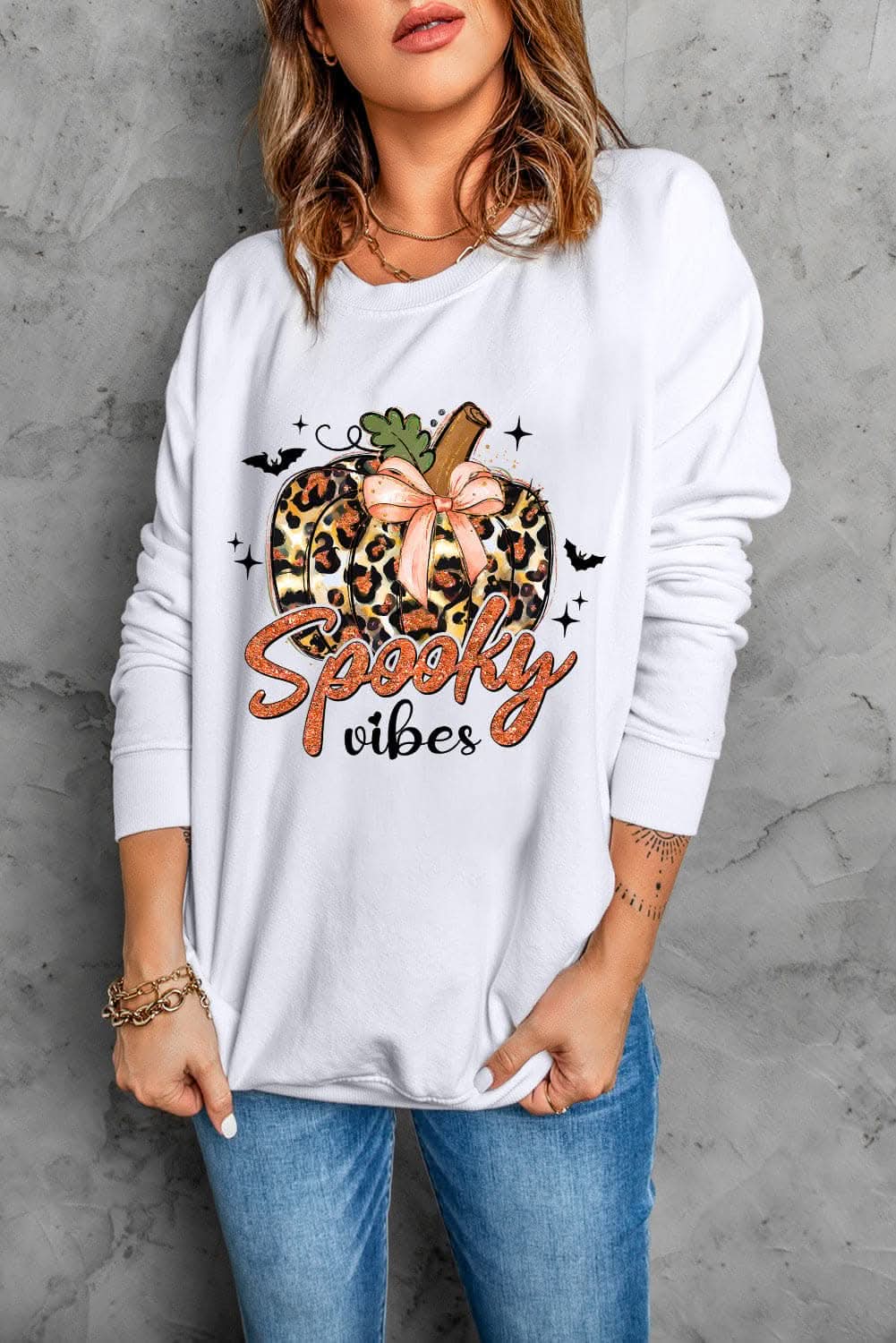 Trendy Long Sleeve Graphic Sweatshirt for Women - Soft Cotton Pullover with Stylish Prints - Perfect for Casual Outfits, Streetwear Fashion & Cozy Fall Layering