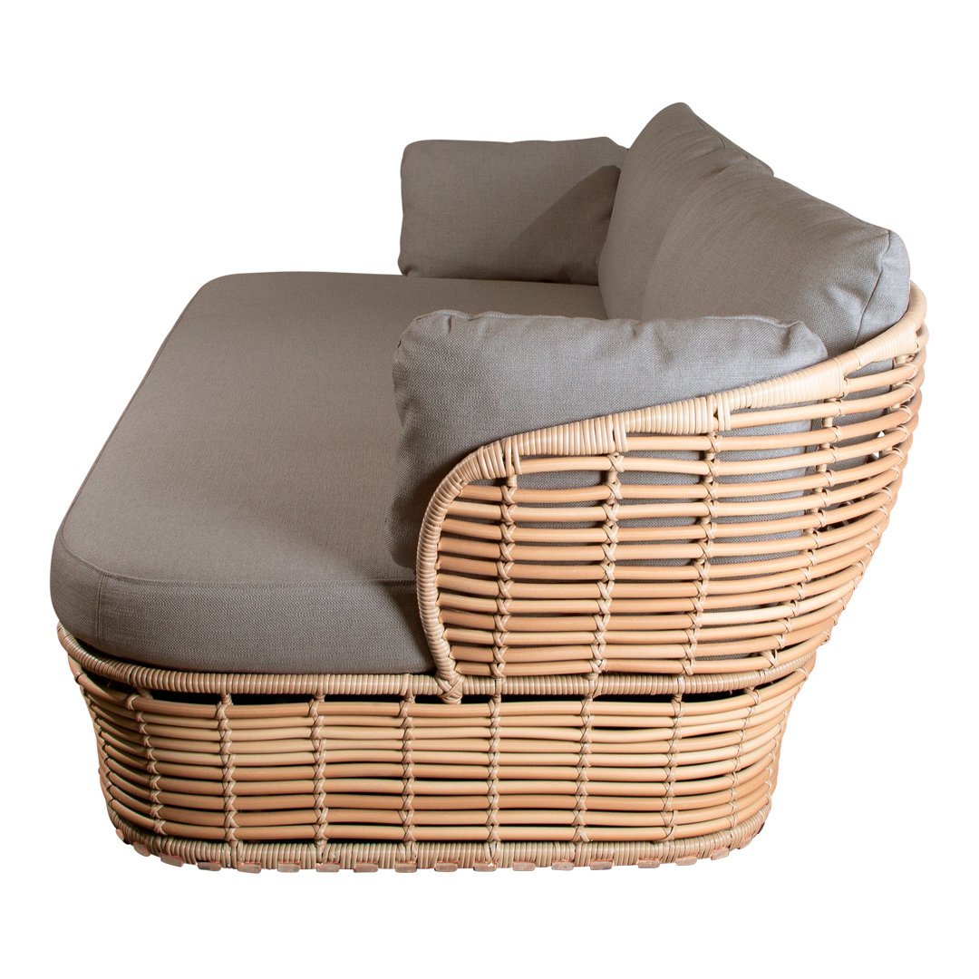 2 Seater Basket Wicker Sofa - Comfortable Rattan Loveseat for Living Room, Patio, or Balcony