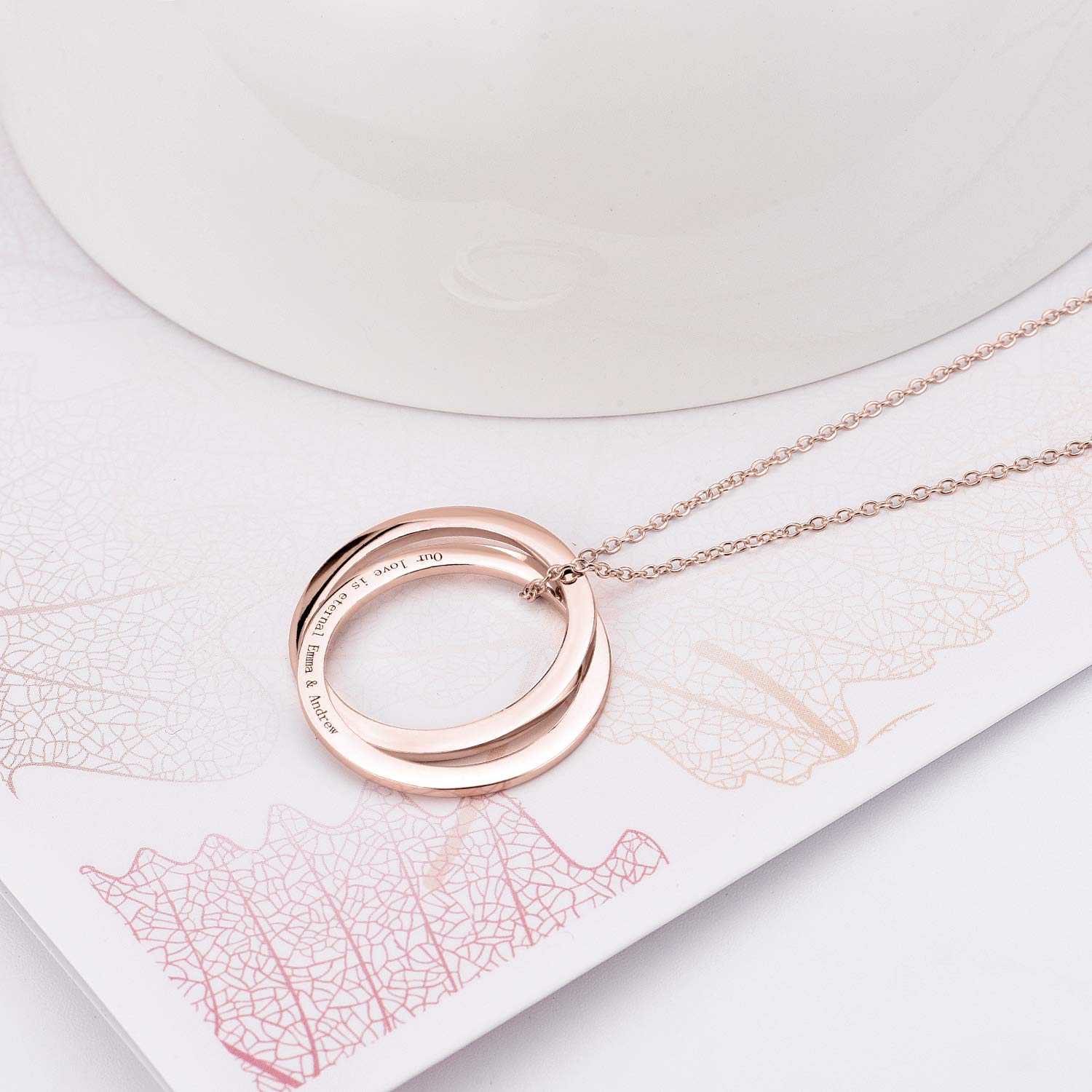 LONAGO Personalized Disc Necklace - 2 Interlocking Circle Rings with Custom Engraving (Name/Date/Word) - Russian Ring Pendant Jewelry for Women - Perfect Gift for Anniversary, Birthday & Valentine's Day