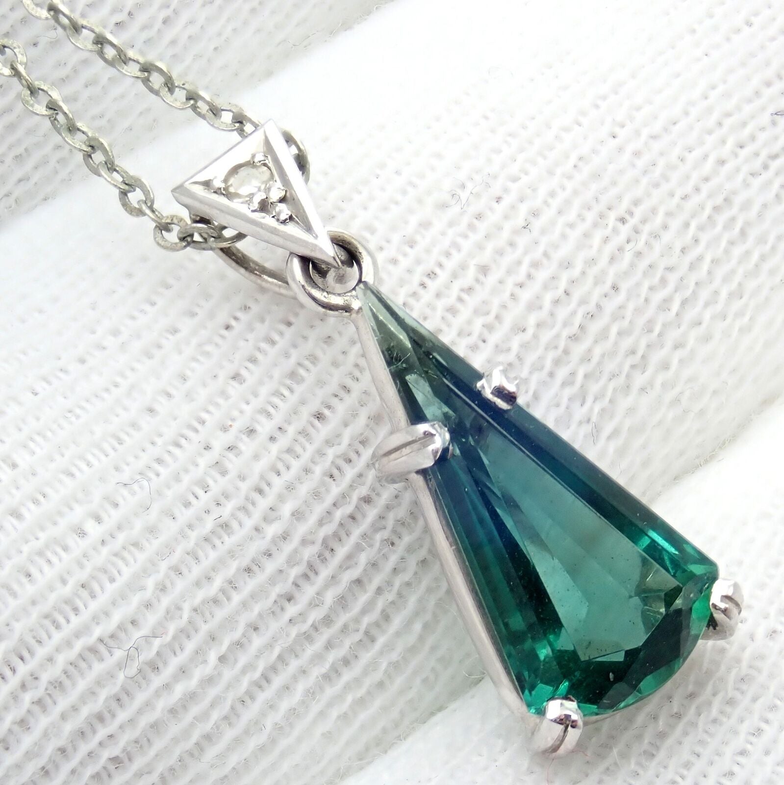 Authentic H. Stern 18K White Gold Diamond & Blue Green Tourmaline Necklace - Luxury Fine Jewelry for Women, Perfect for Weddings, Anniversaries & Special Occasions