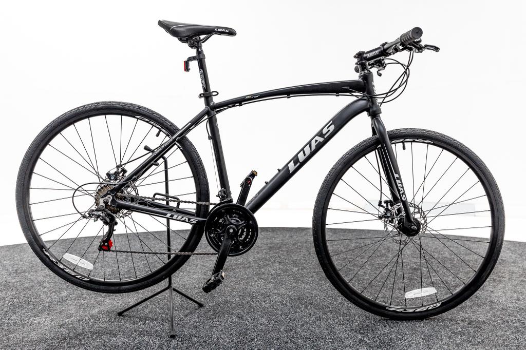 Luas R360 Hybrid Bike - Lightweight Aluminum Frame, 21-Speed Gears for Men & Women - Perfect for Commuting, Fitness & Urban Riding