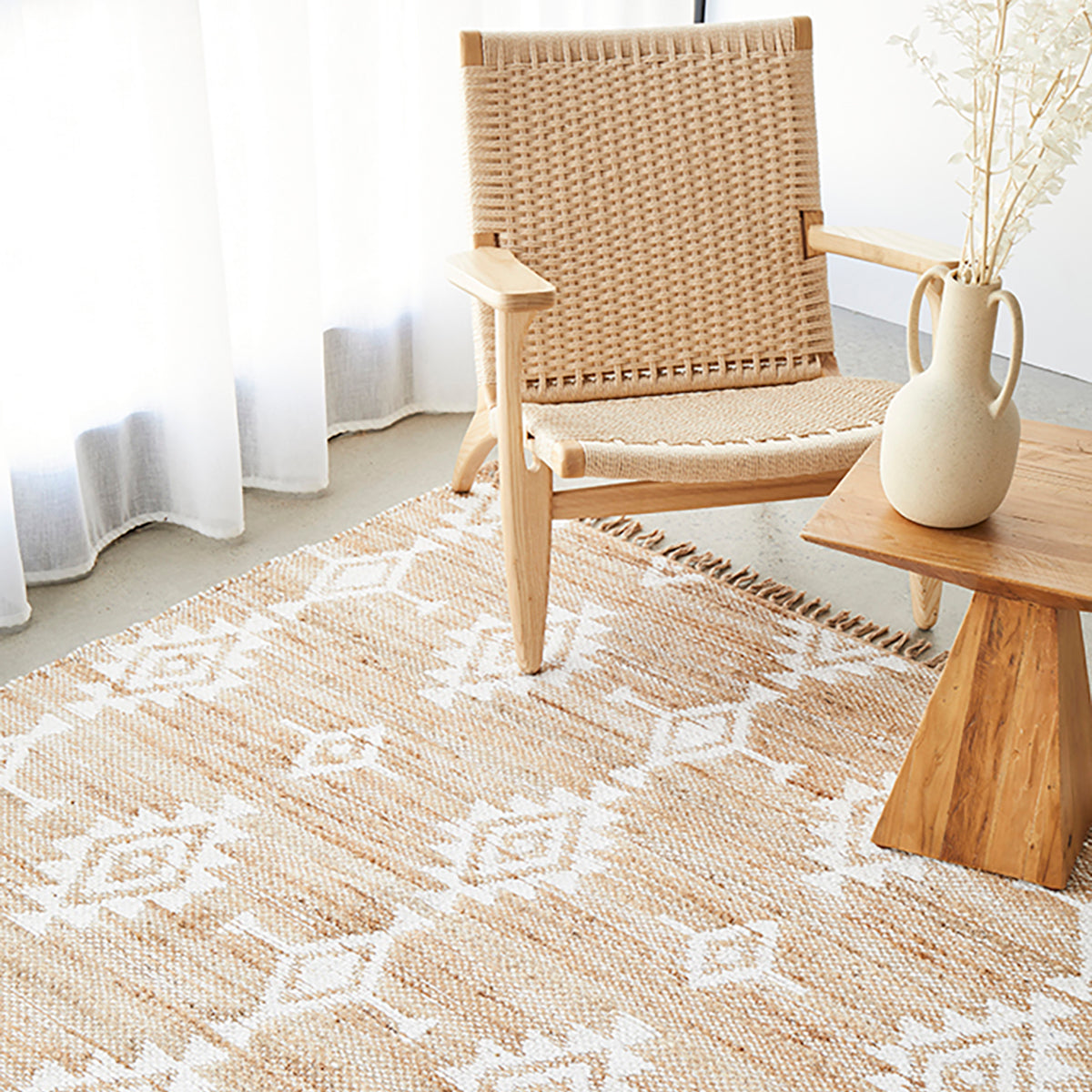 Bodhi Quinton Natural Fiber Rug - Handwoven Jute Area Rug for Living Room, Bedroom, or Boho Home Decor