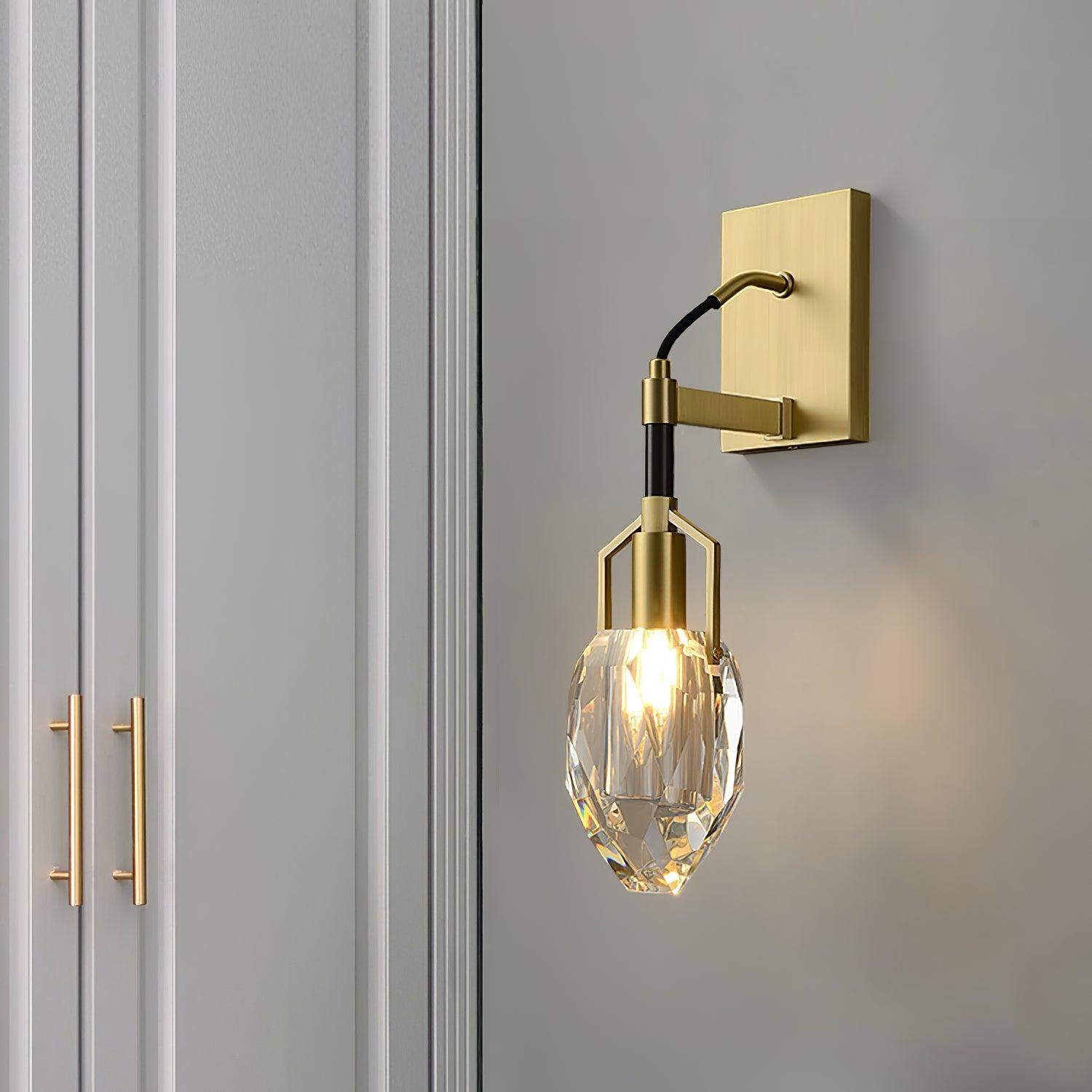 Lavilla Modern Wall Lamp - Sleek LED Sconce Light for Bedroom, Living Room & Hallway - Energy Efficient Indoor Lighting Fixture - Perfect for Home Decor & Ambient Lighting