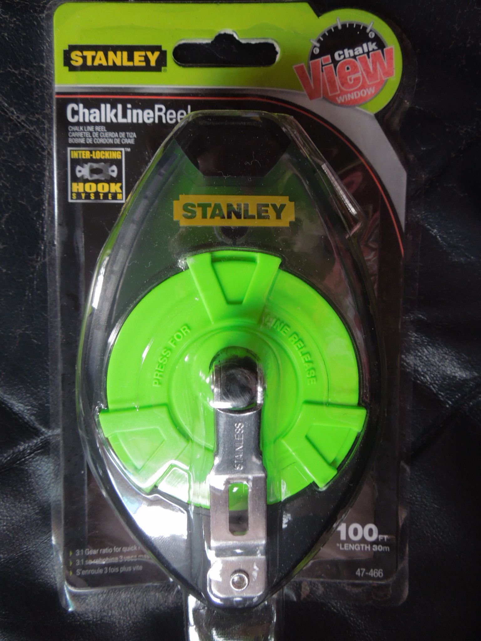 Stanley 100-Foot Chalk Line Reel with Chalk View Window & Interlocking Hook System - Durable Construction Chalk Box for Carpentry, Masonry & DIY Projects
