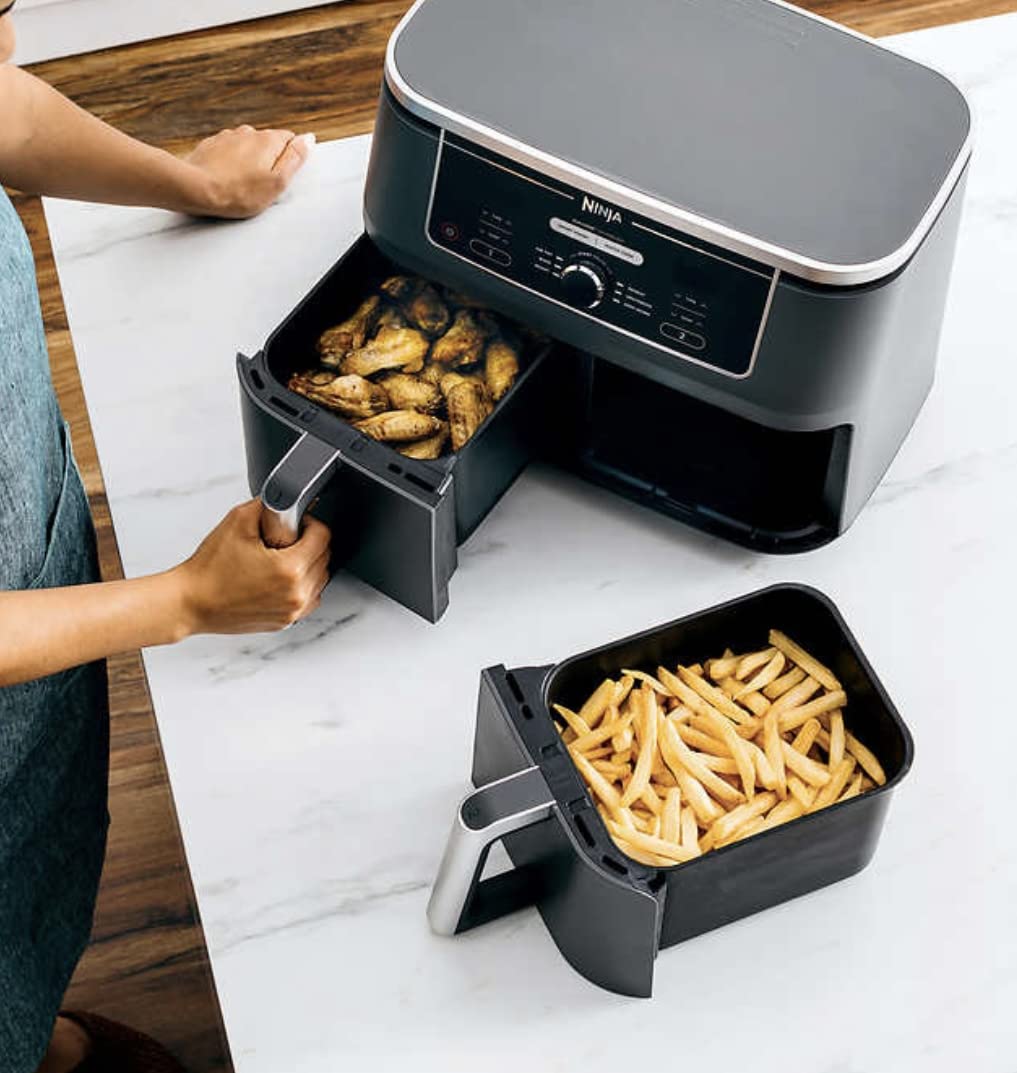 Ninja Foodi 6-in-1 10-Quart XL DualZone Air Fryer with 2 Independent Baskets - Smart Finish, Match Cook, Roast, Broil & Dehydrate - Perfect for Family Dinners, Meal Prep & Healthy Cooking (Model AD350CO)