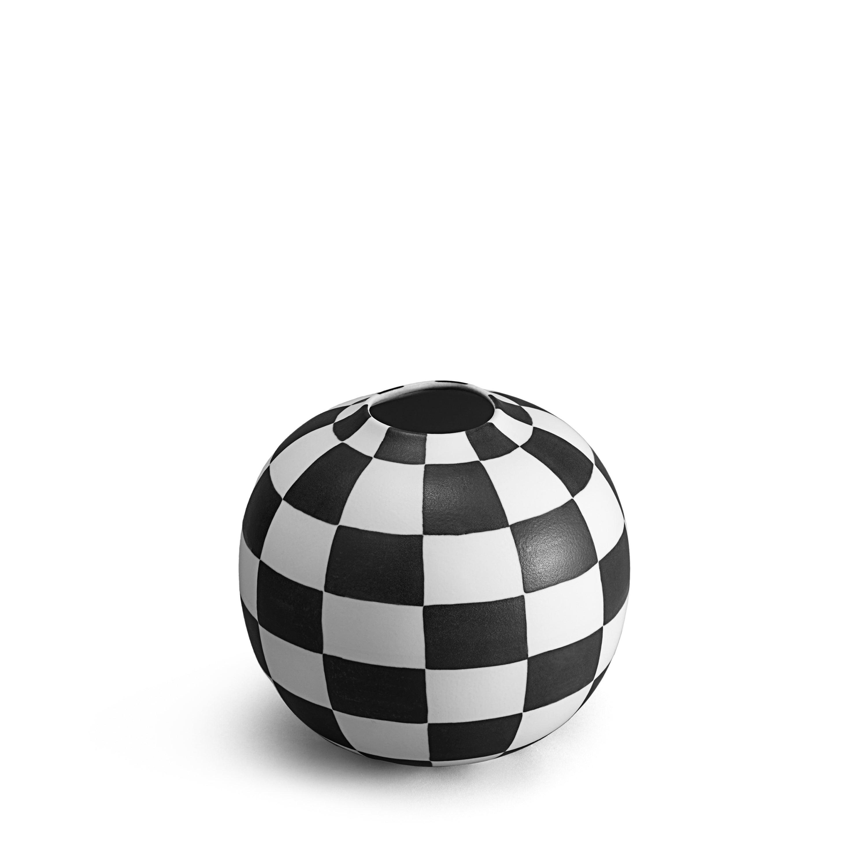 Damier Ceramic Vase - Small Decorative Flower Vase for Home Decor, Wedding Centerpieces & Tabletop Display (White & Brown Geometric Pattern)
