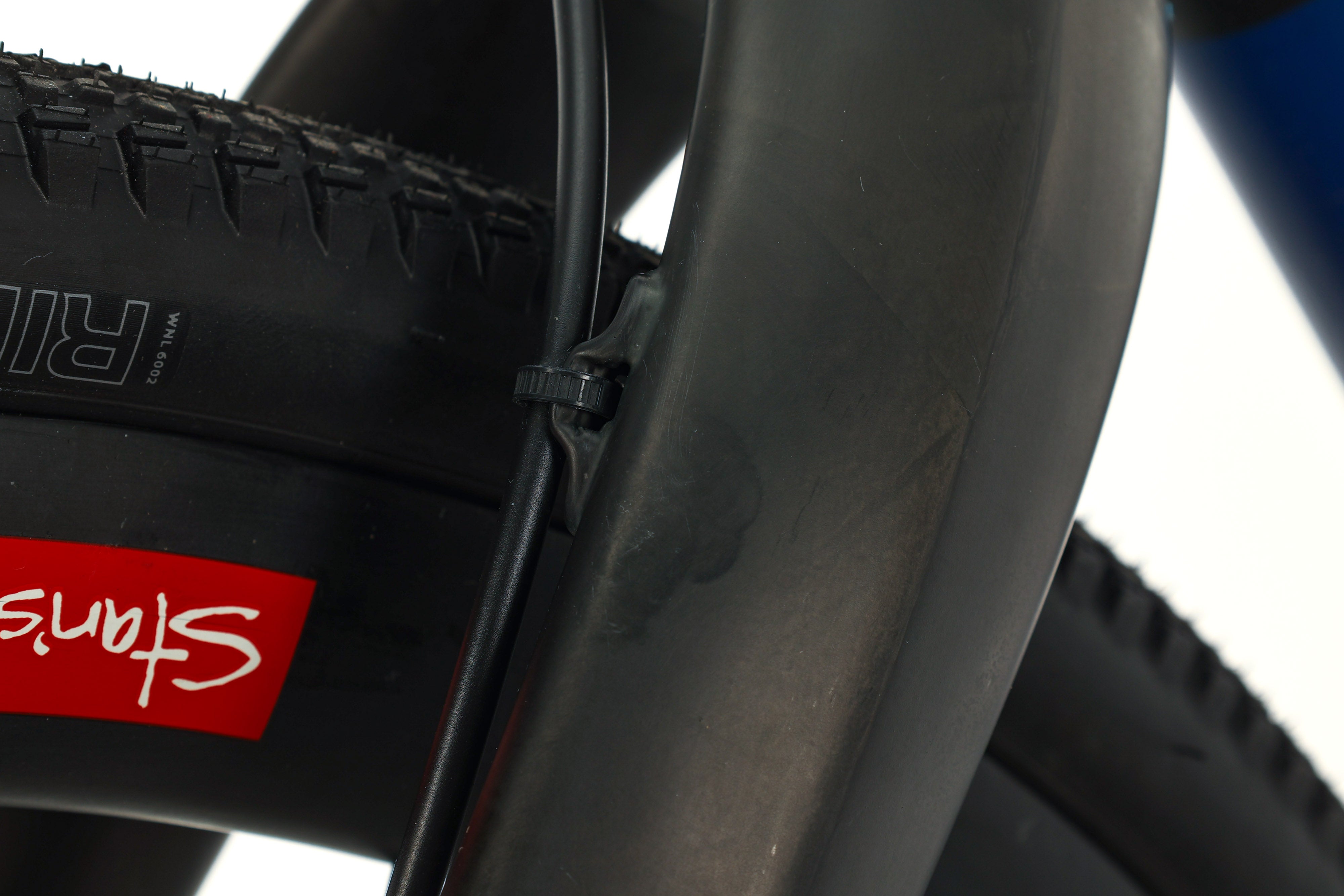 3T Exploro LTD Gravel Bike 2020 - Medium Size | Lightweight Carbon Frame, All-Terrain Performance | Perfect for Adventure Cycling, Commuting & Off-Road Trails
