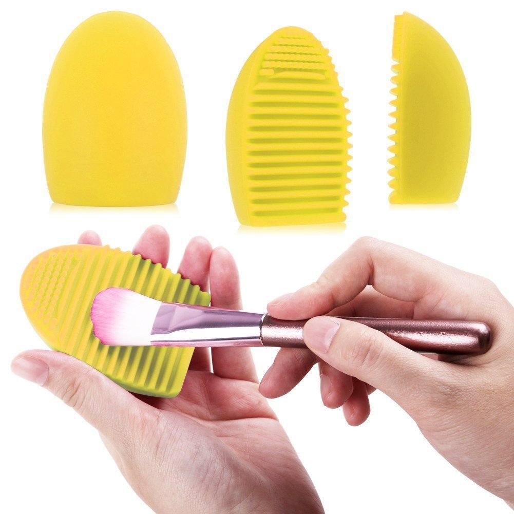 Professional Makeup Brush Cleaner & Cosmetic Cleaning Silicone Glove Tool for Foundation, Eyeshadow, Blush - Fast & Easy Cleaning (Yellow) - Perfect for Home & Travel Use