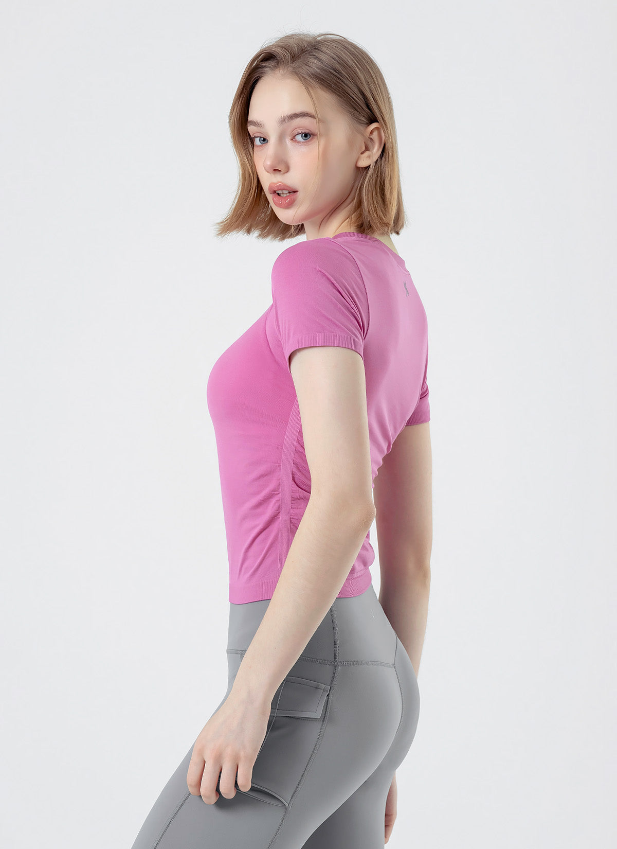 Zero Slick Seamless Side Shirring Short Sleeve T-Shirt for Women - Perfect for Yoga, Gym & Casual Wear