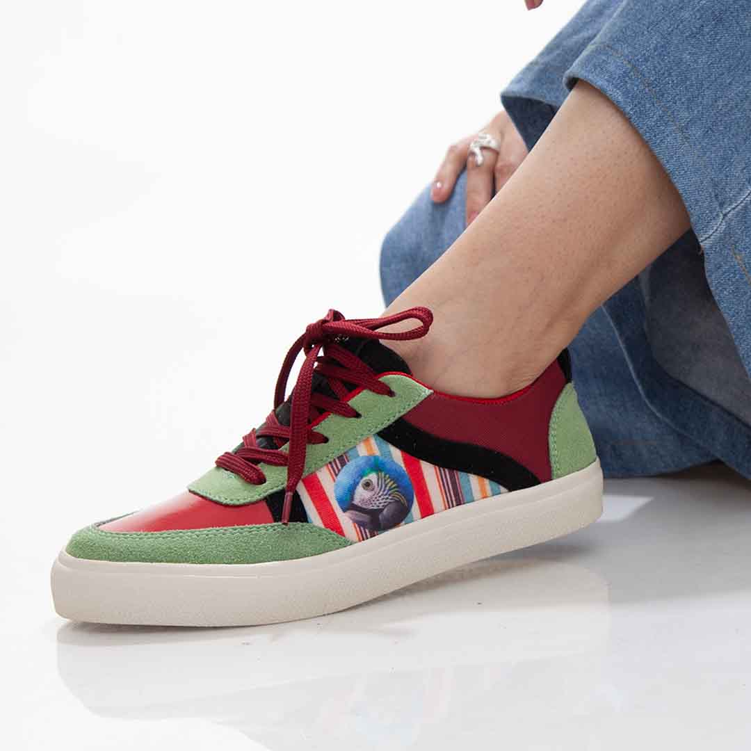 Libertad Guacamaya Blue Macondas Women's Casual Leather Sneakers - Perfect for Everyday Wear & Outdoor Activities