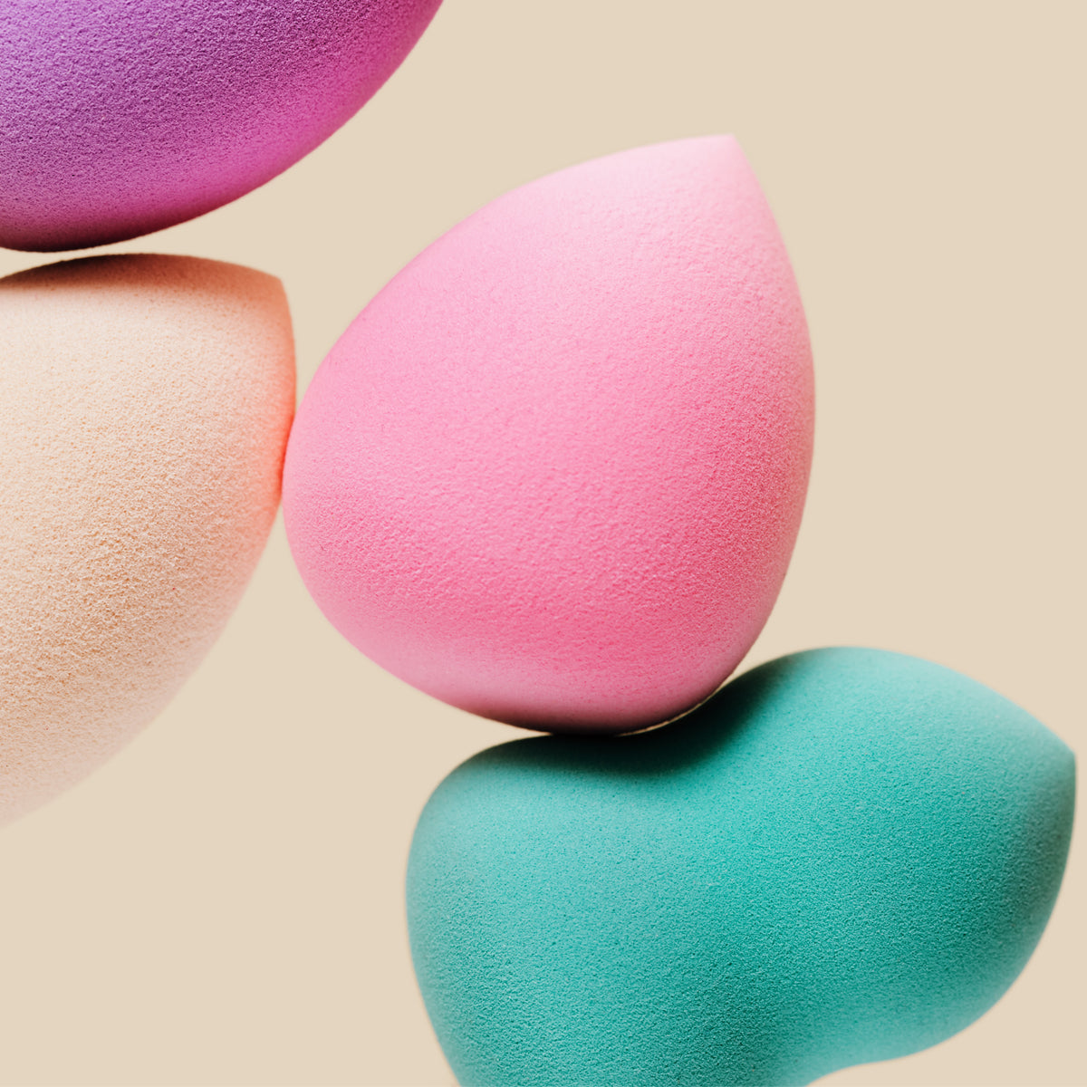 Premium Beauty Blender Sponge for Flawless Makeup Application - Soft Makeup Sponge for Foundation, Concealer & Blending - Perfect for Daily Makeup & Professional Use