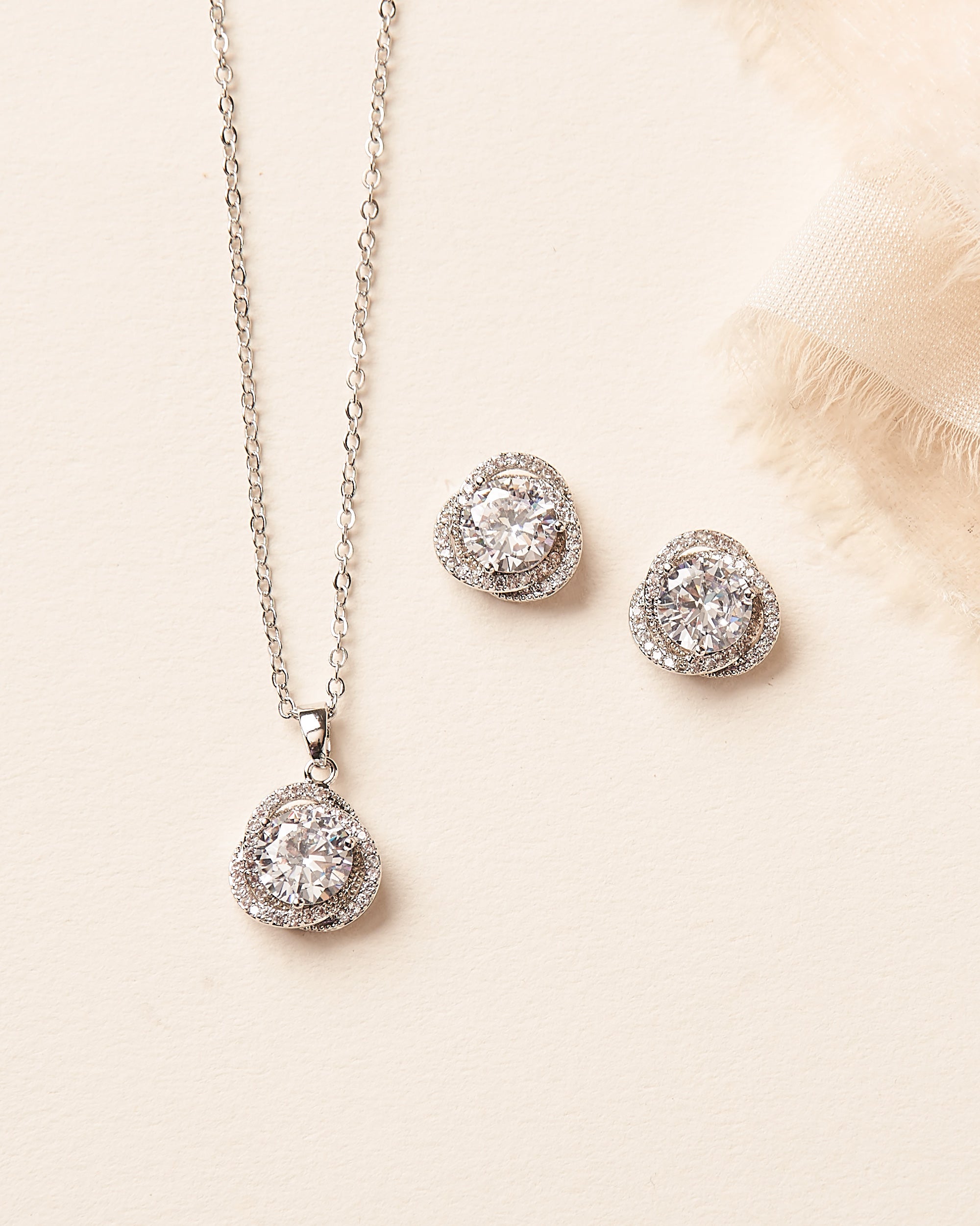 Elegant Teagan Bridesmaid Jewelry Set - Necklace, Earrings & Bracelet for Weddings, Parties & Special Occasions | Perfect Gift for Bridal Party