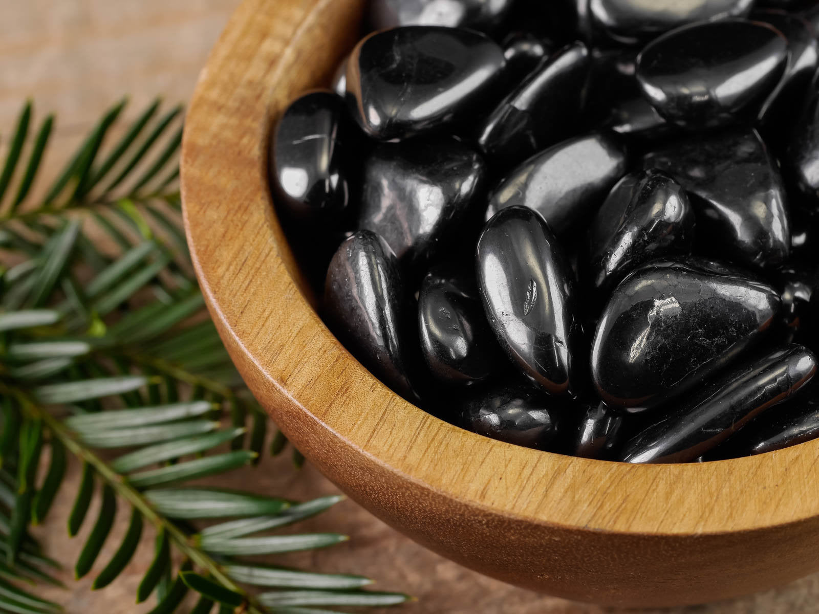 Natural Hematite Tumbled Stones - Mini Polished Healing Crystals for Self Care, Meditation & Energy Balancing | Perfect for Home Decor, Jewelry Making & Spiritual Healing