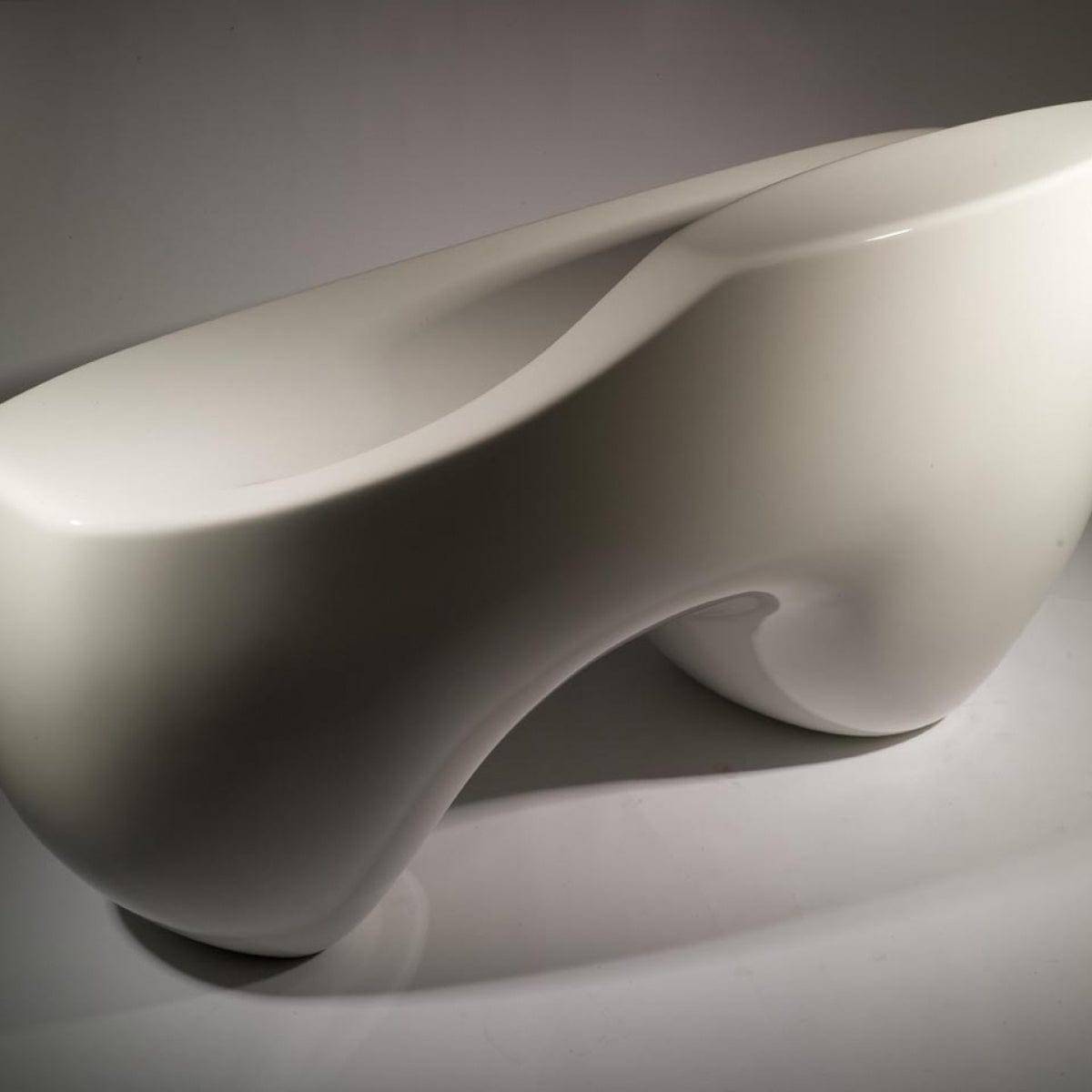 Stylish and Durable Beauty Salon Reception Desk for Spa & Salon - Perfect for Welcoming Clients in Waiting Areas