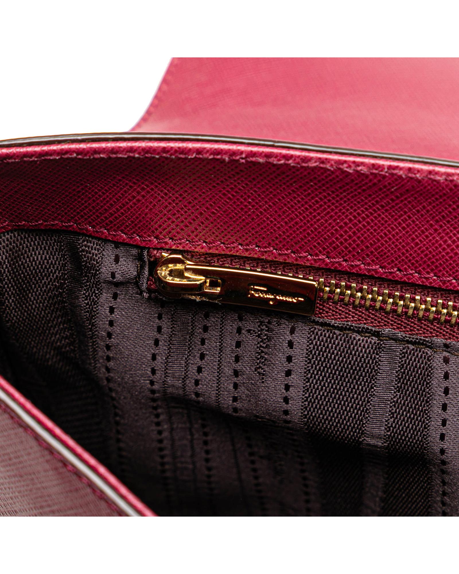 Genuine Calfskin Leather Crossbody Bag with Adjustable Chain Strap - Stylish Shoulder Purse for Women, Perfect for Date Night, Shopping & Travel Accessories