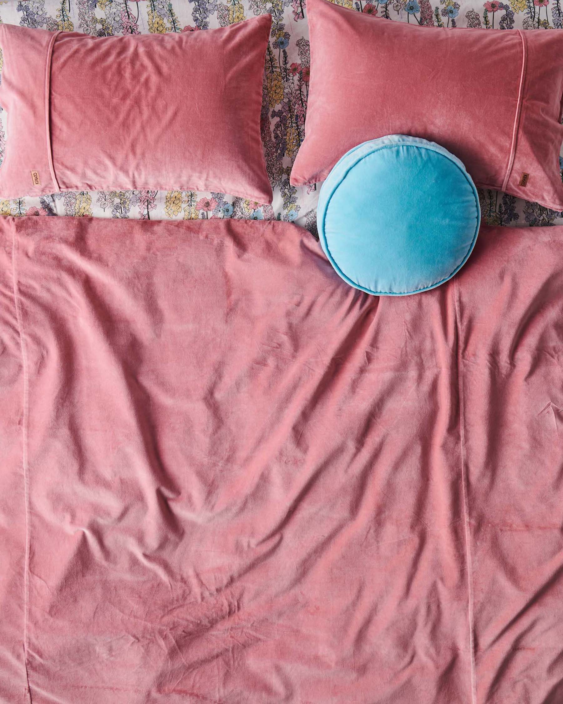 Luxury Dusty Rose Velvet Pillowcases Set of 2 - Soft & Breathable for Ultimate Comfort - Perfect for Bedroom, Living Room, and Home Decor