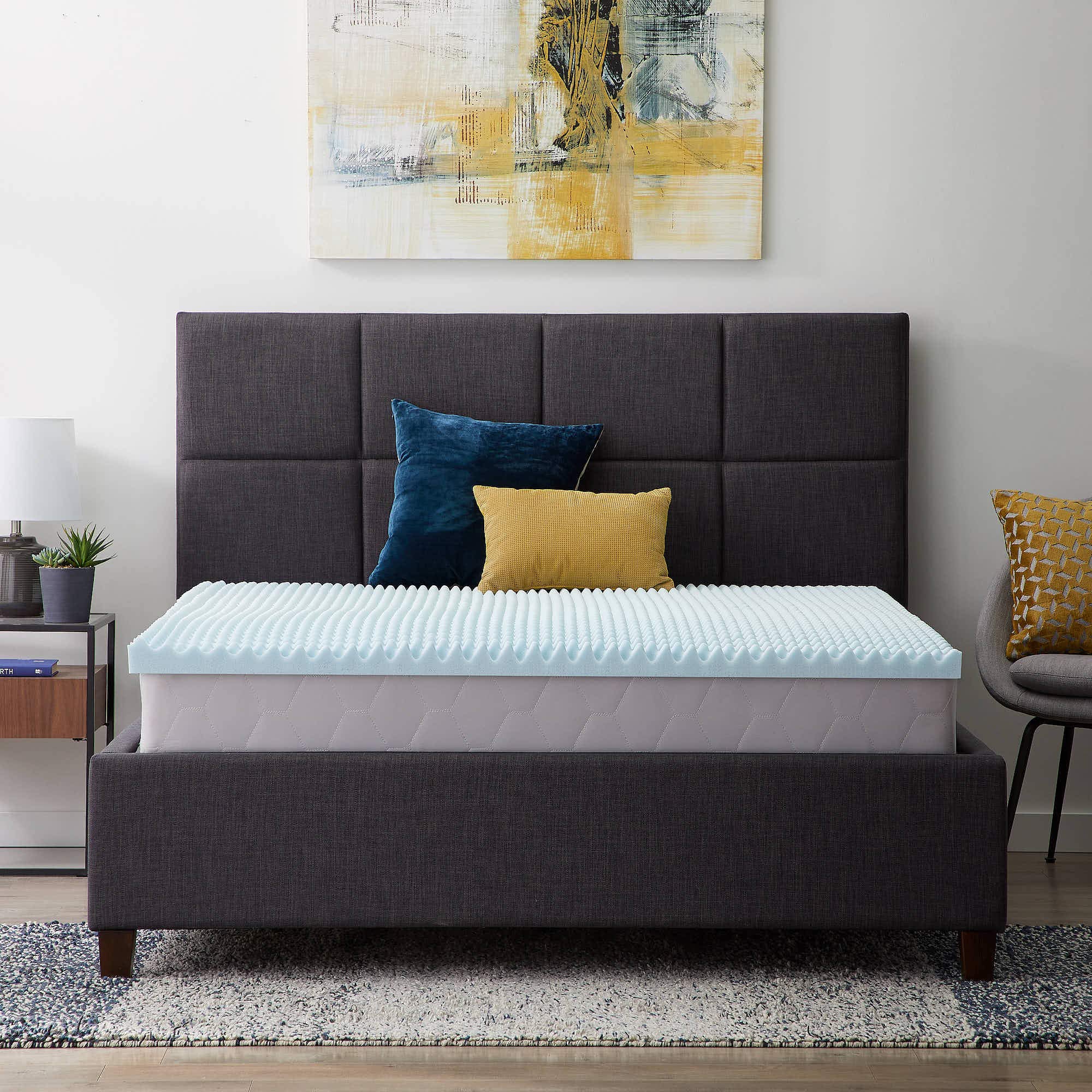 WEEKENDER 2-Inch Convoluted Gel Mattress Topper - King Size Cooling Memory Foam Bed Topper in Blue | Perfect for Back Pain Relief & Hot Sleepers