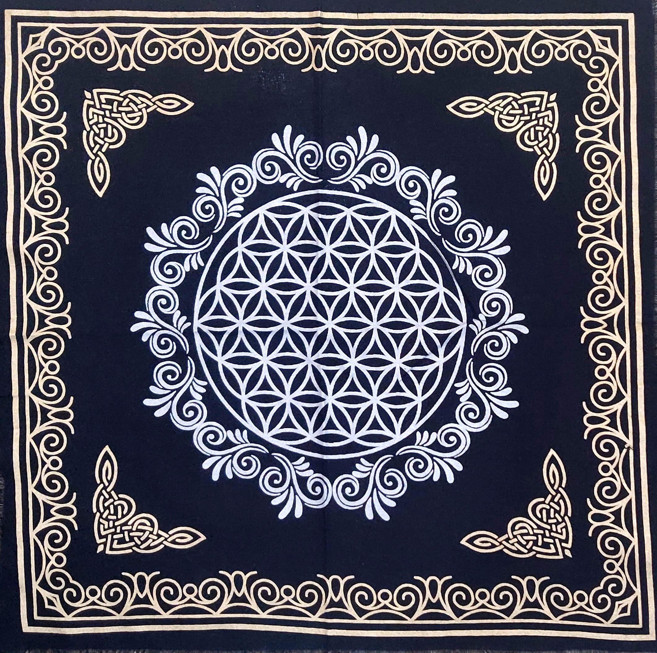 INDACORIFY Flower of Life Altar Cloth 18x18 Inch - Sacred Spiritual Tarot Spread Cloth with Fringes for Witchcraft, Meditation & Rituals (Gold & Silver Flower of Life Design) - Perfect for Altar Decor, Yoga Spaces & Energy Healing