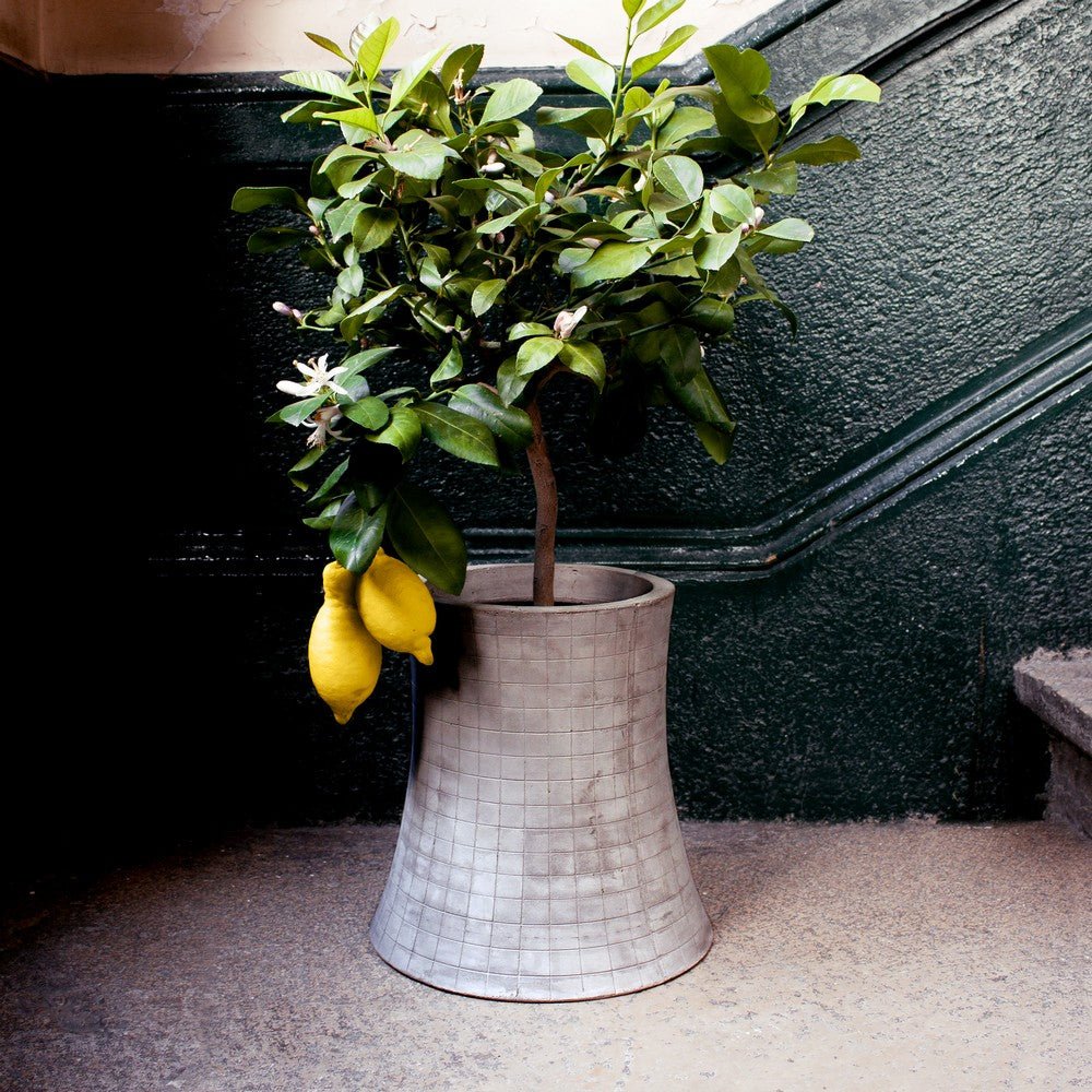 Lyon Beton Nuclear Plant 460 Planter - Modern Concrete Flower Pot for Indoor & Outdoor Decor | Perfect for Home Garden, Patio, and Office Spaces