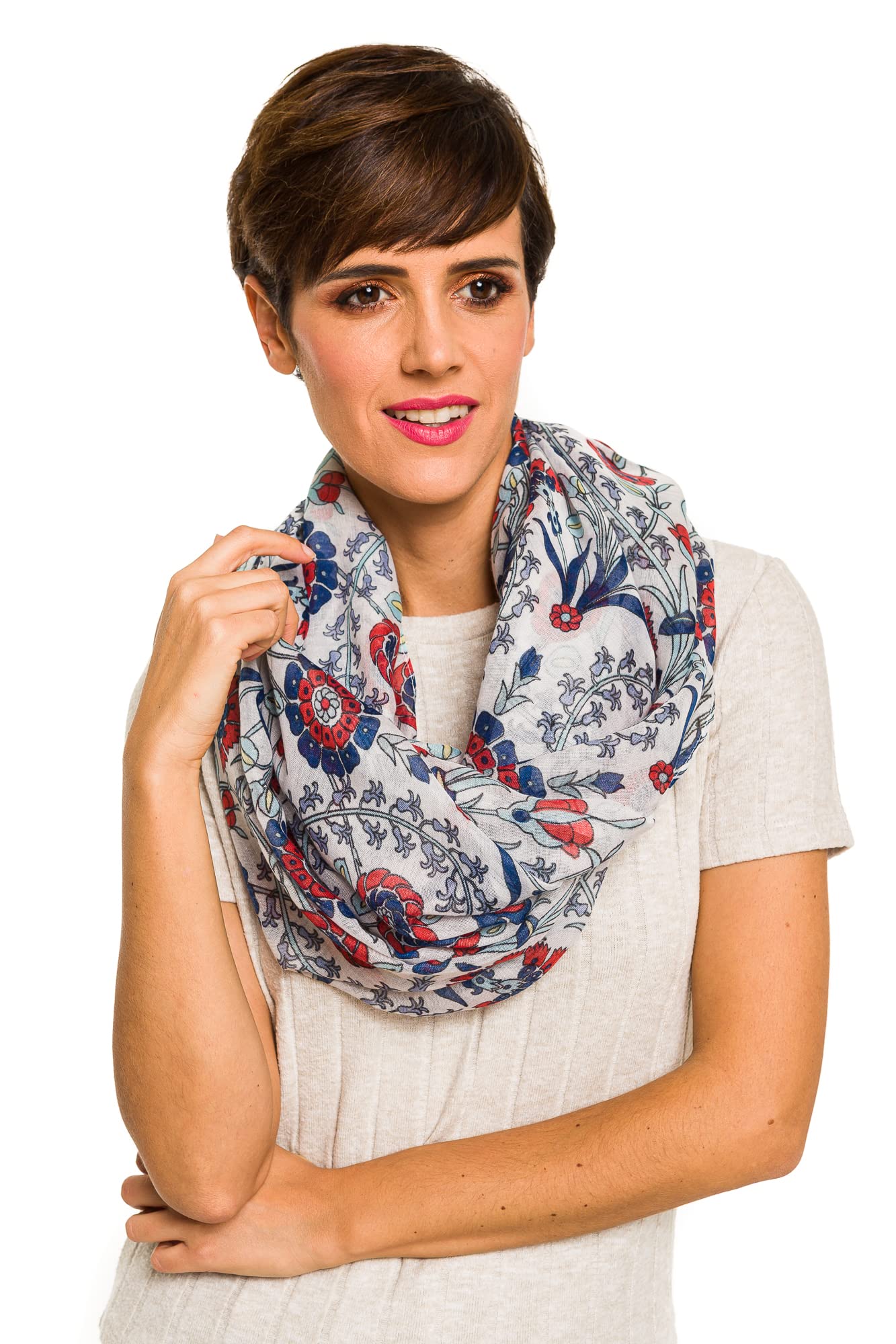 MELIFLUOS Infinity Scarf for Women - Lightweight Fashion Winter Scarf Designed in Spain | Perfect for Fall, Winter Outfits & Holiday Gifts