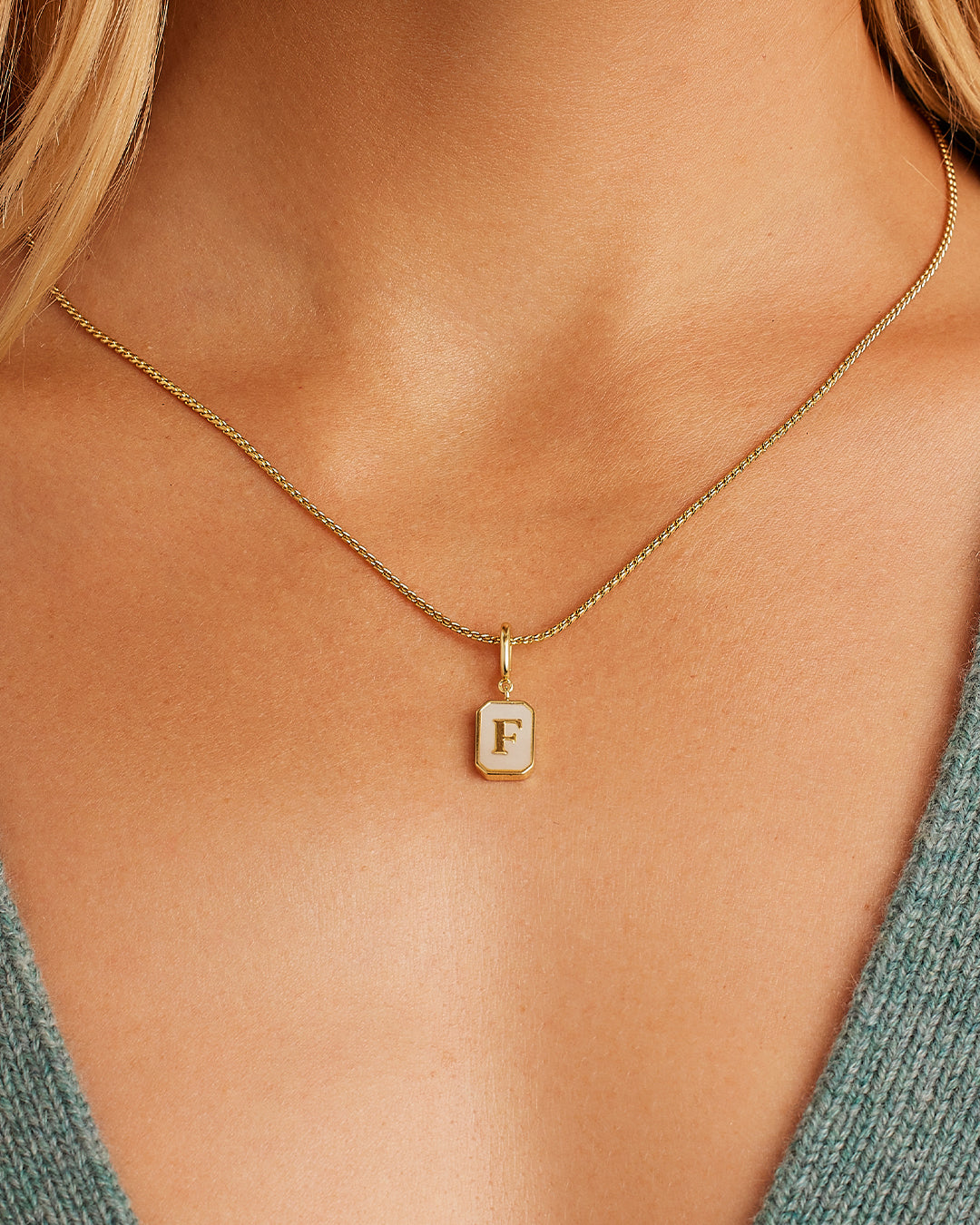 Vintage Alphabet Parker Charm Necklace - Elegant Initial Letter Pendant for Women - Perfect for Gifts, Anniversaries, and Everyday Wear
