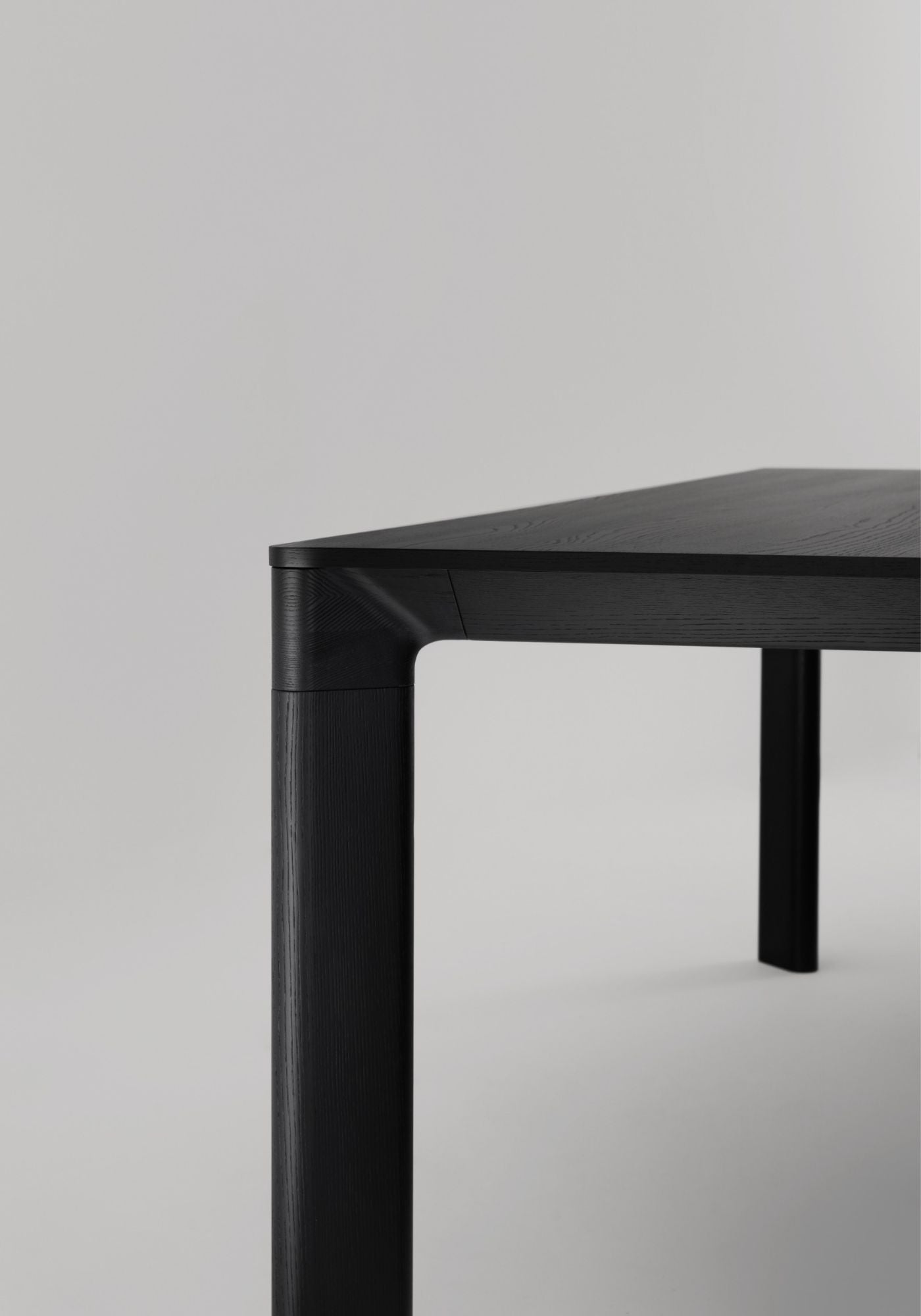 Midj Planum Modern Dining Table - Solid Wood Kitchen Table for 6 - Perfect for Dining Room, Kitchen, and Small Space Gatherings