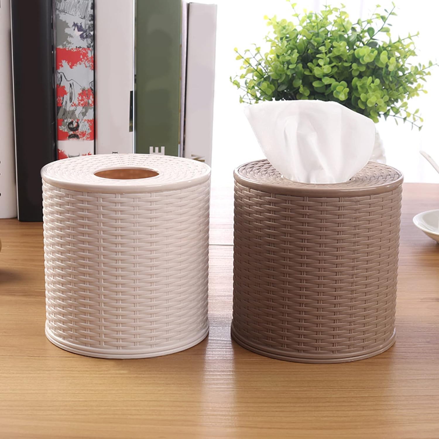 Rattan Tissue Box Cover - Wicker Toilet Paper Holder with Lid for Bathroom Storage - Decorative Round Basket for Single Roll & Tissues - Beige Home Decor for Bathroom, Living Room & Bedroom