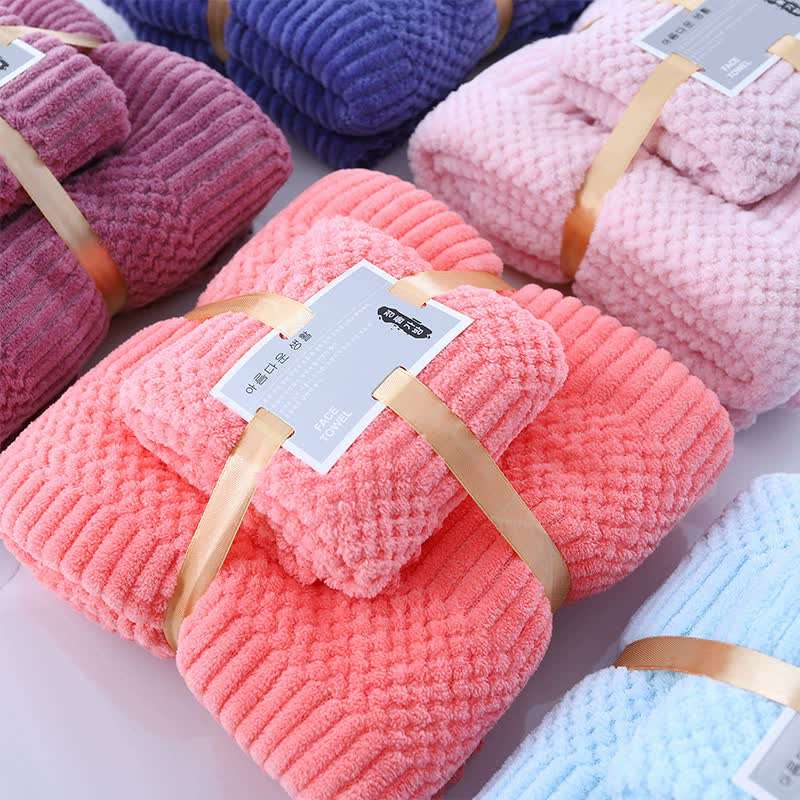 2 Pack Purple Coral Fleece Bath Towel Set - Ultra Soft, Absorbent & Lint Free - Luxury Spa & Home Bath Towels for Shower, Pool & Beach Use