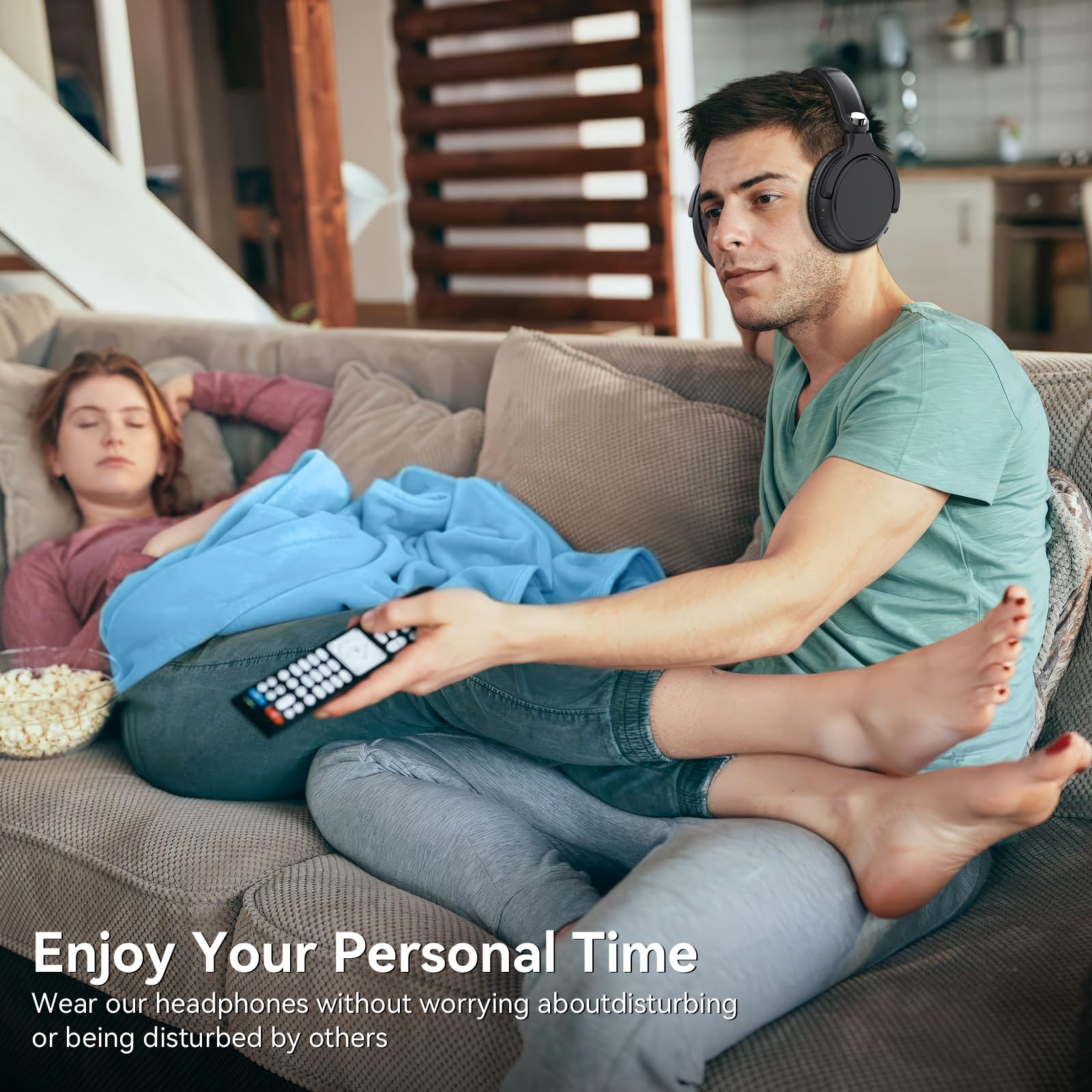 **Wireless TV Headphones for Seniors – Bluetooth 5.0 Over-Ear Headset with 65-Hour Battery Life, No Audio Delay, Universal TV Compatibility & Charging Base – Perfect Gift for Elderly & Parents (Ideal for Watching TV, Movies & Relaxing at Home)**