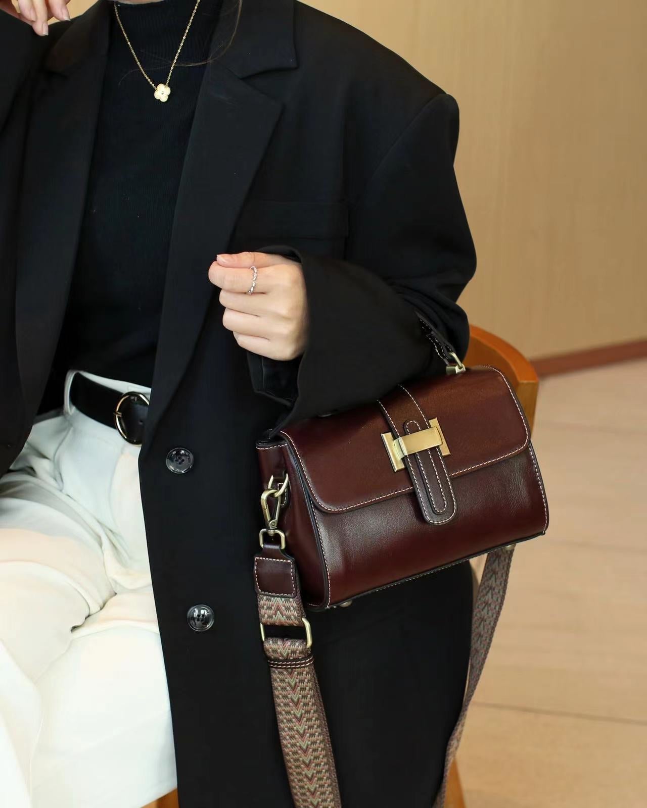 Stylish Genuine Leather Handbag for Women - Fashionable Crossbody Purse with Adjustable Strap, Perfect for Work, Travel & Everyday Use