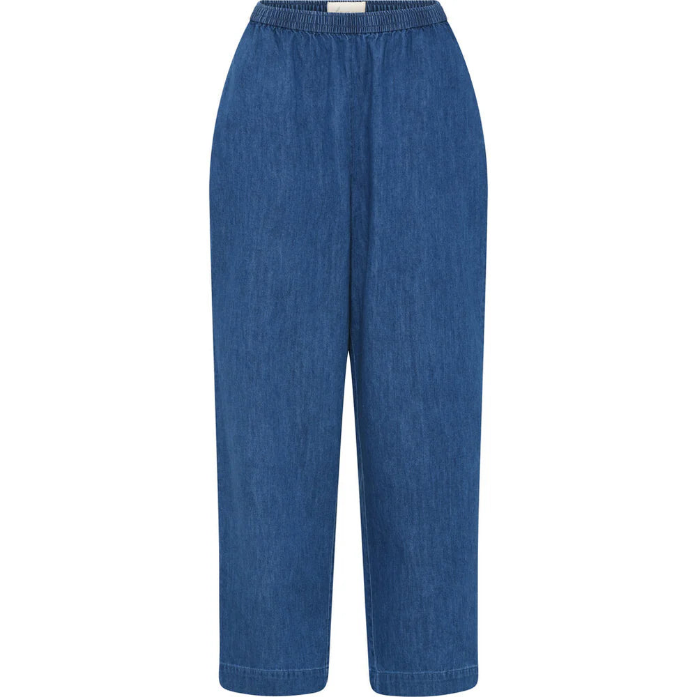 Melbourne Denim Long Pants - Clear Blue Washed Jeans for Men & Women | Casual Wear, Street Style & Everyday Comfort